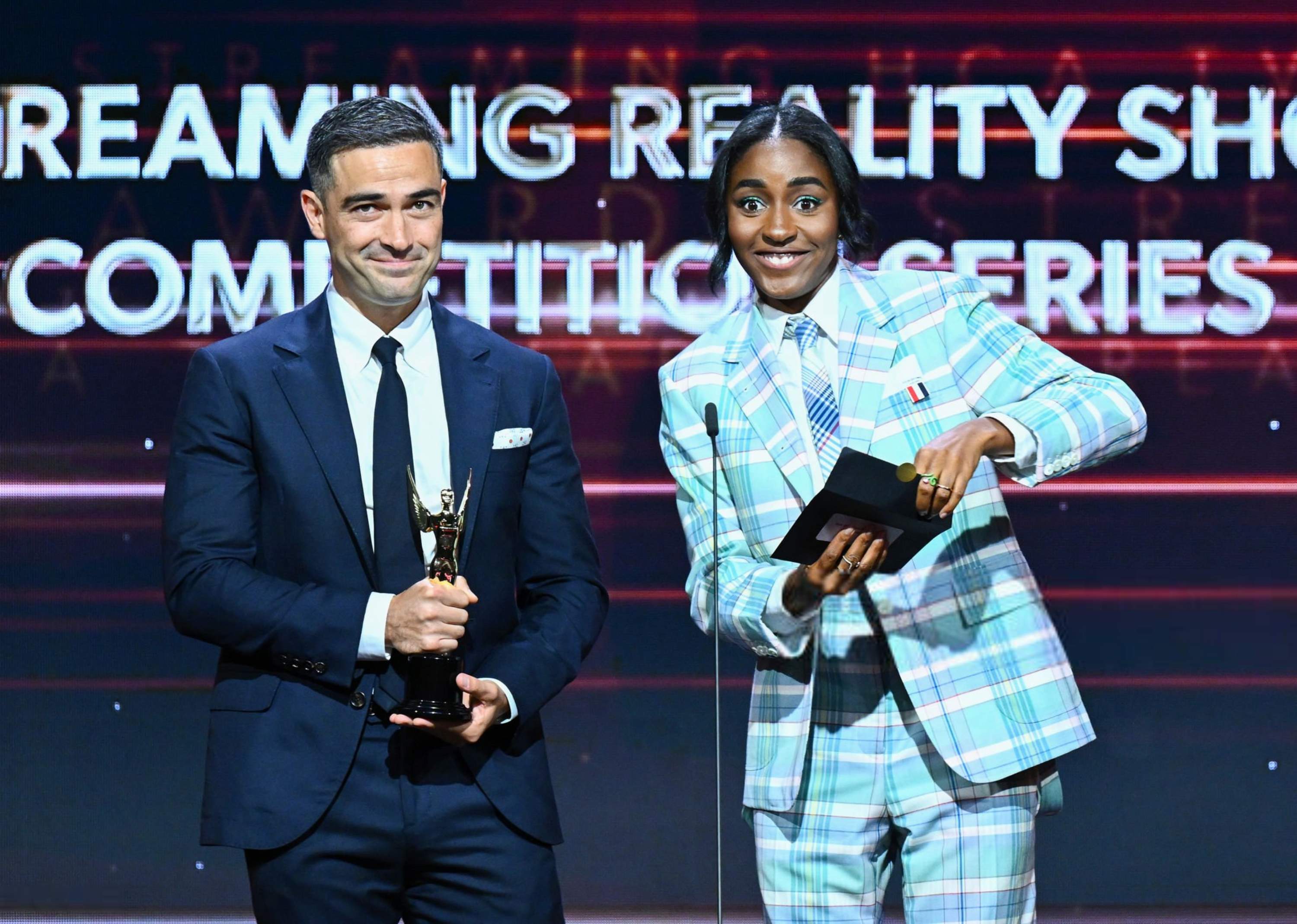 2ndhcaawards-show001.jpg 2ndhcaawards-show001.jpg