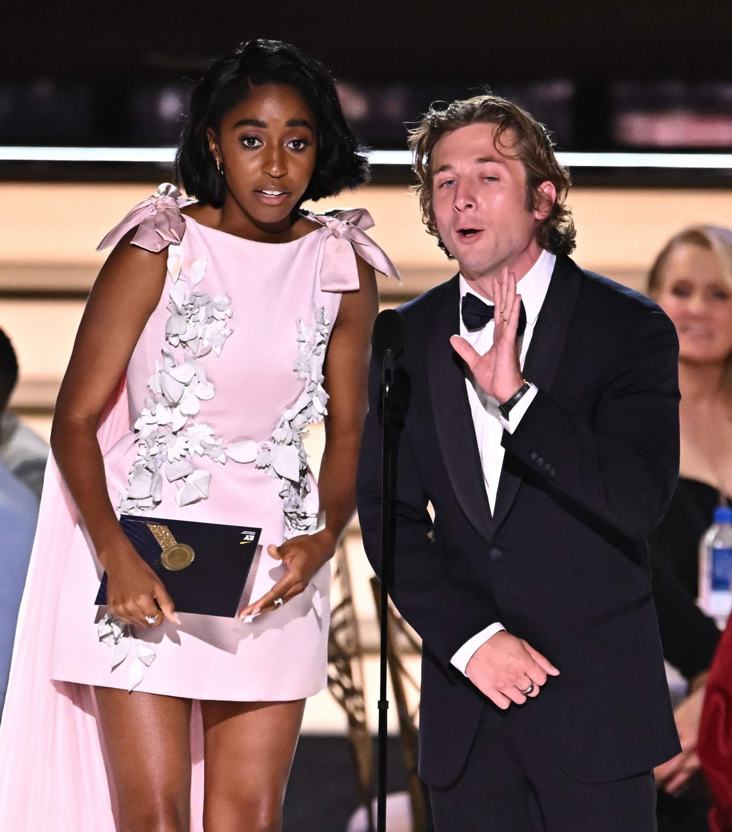74themmyawards-show006.jpg 74themmyawards-show006.jpg