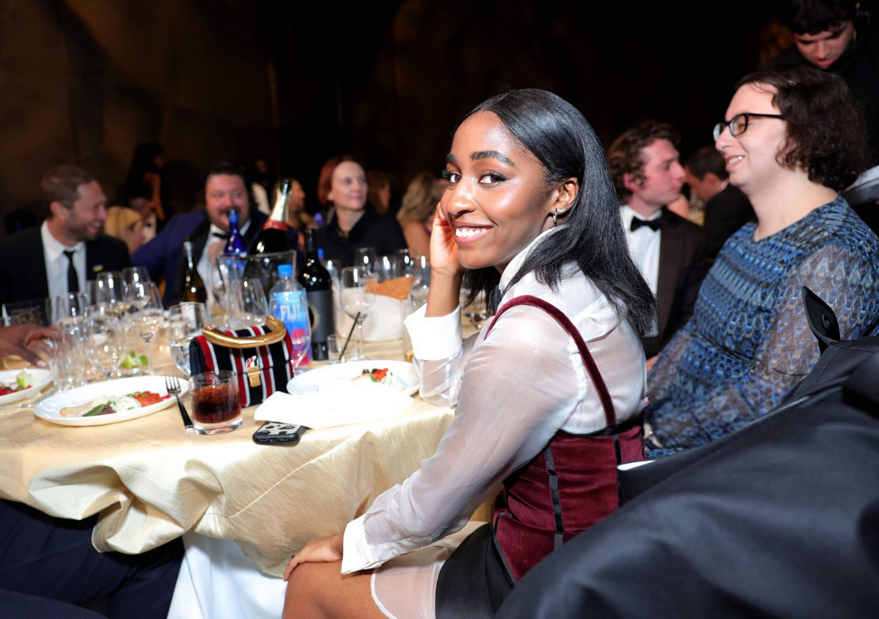 28thcriticschoice-inside009.jpg 28thcriticschoice-inside009.jpg