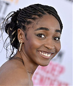 2023spiritawards-arrivals050.jpg
