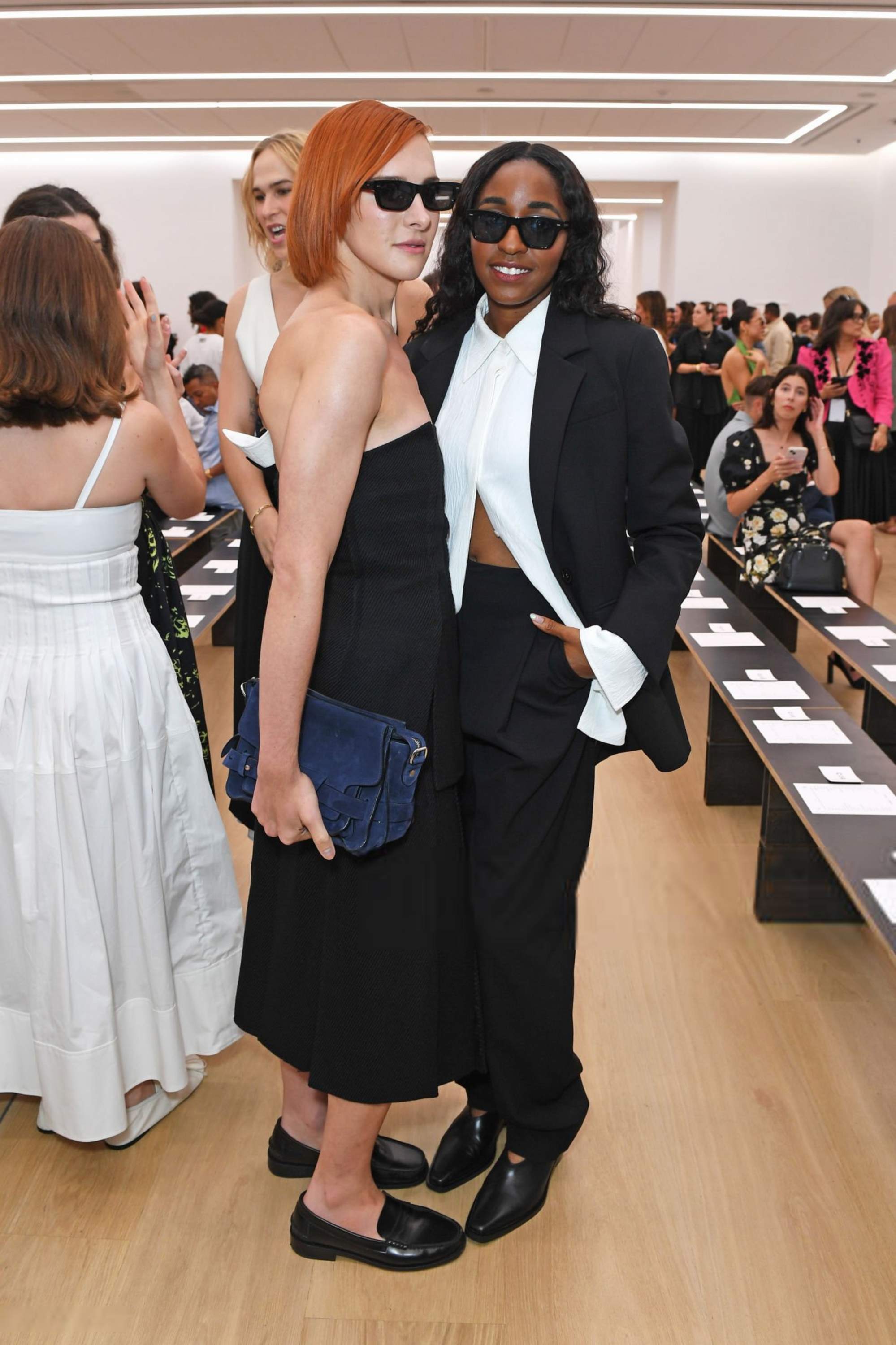 proenzafashionweek-frontrow002.jpg