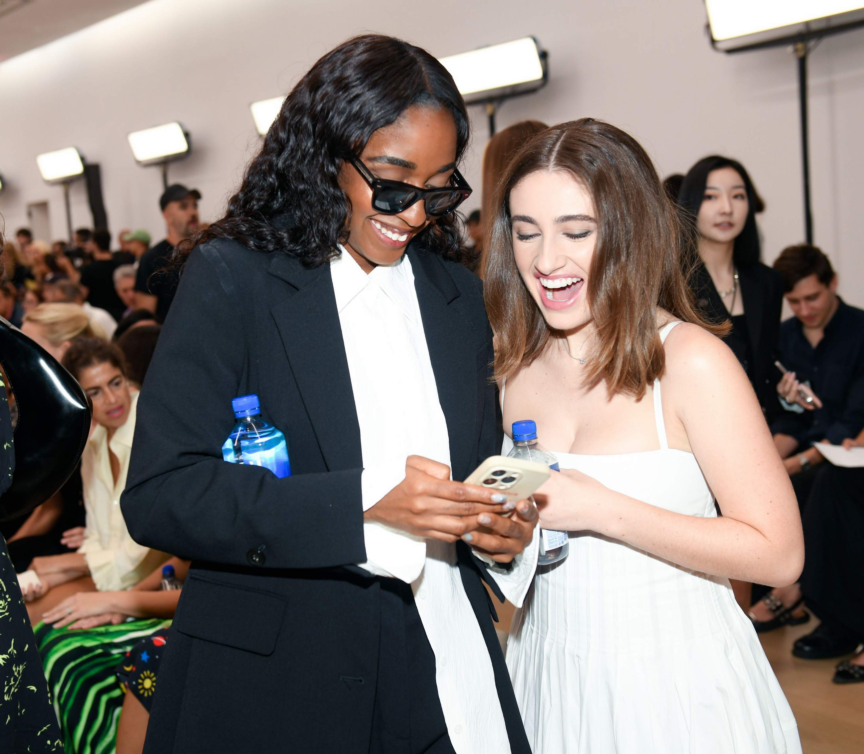 proenzafashionweek-frontrow007.jpg