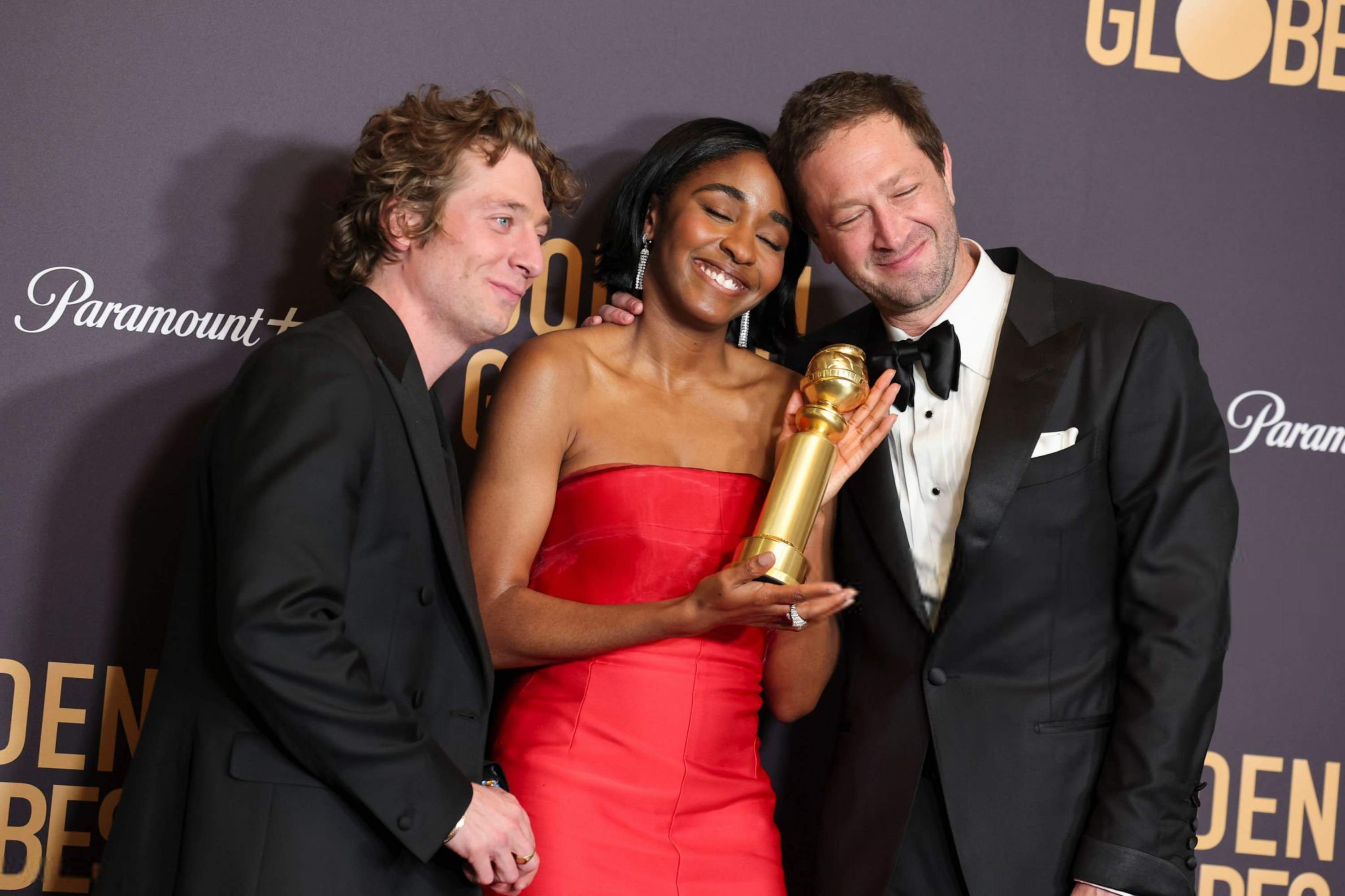81stgoldenglobes-pressroom056.jpg 81stgoldenglobes-pressroom056.jpg