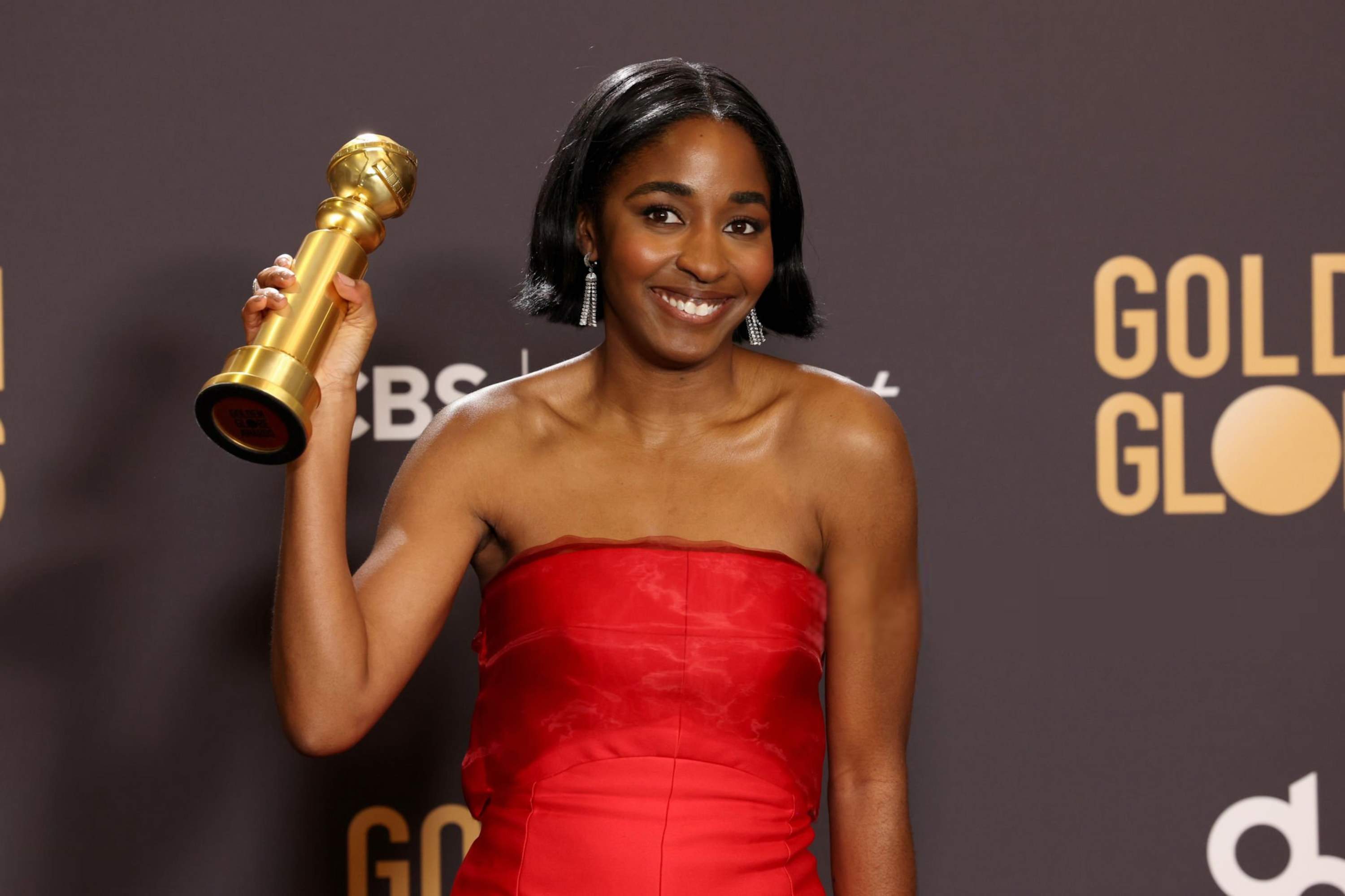 81stgoldenglobes-pressroom081.jpg