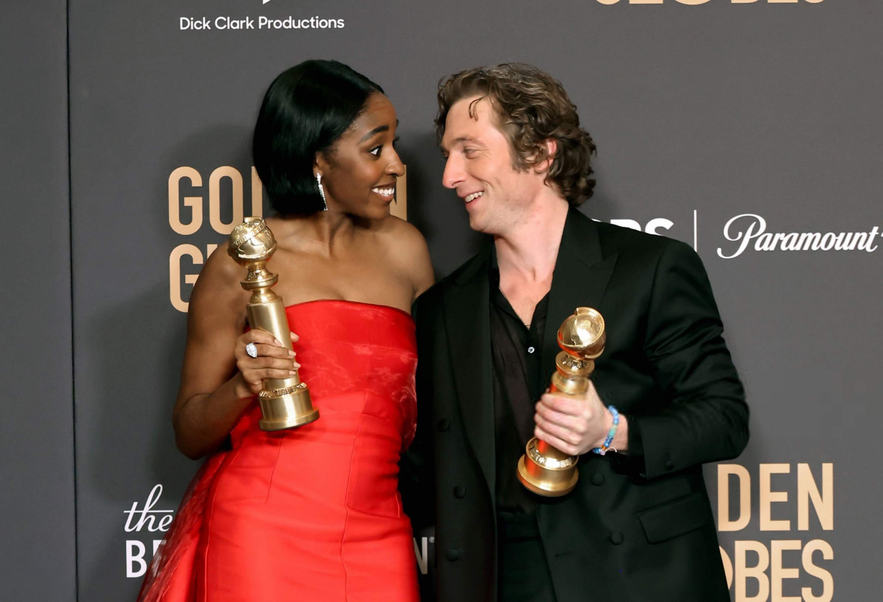 81stgoldenglobes-pressroom119.jpg 81stgoldenglobes-pressroom119.jpg