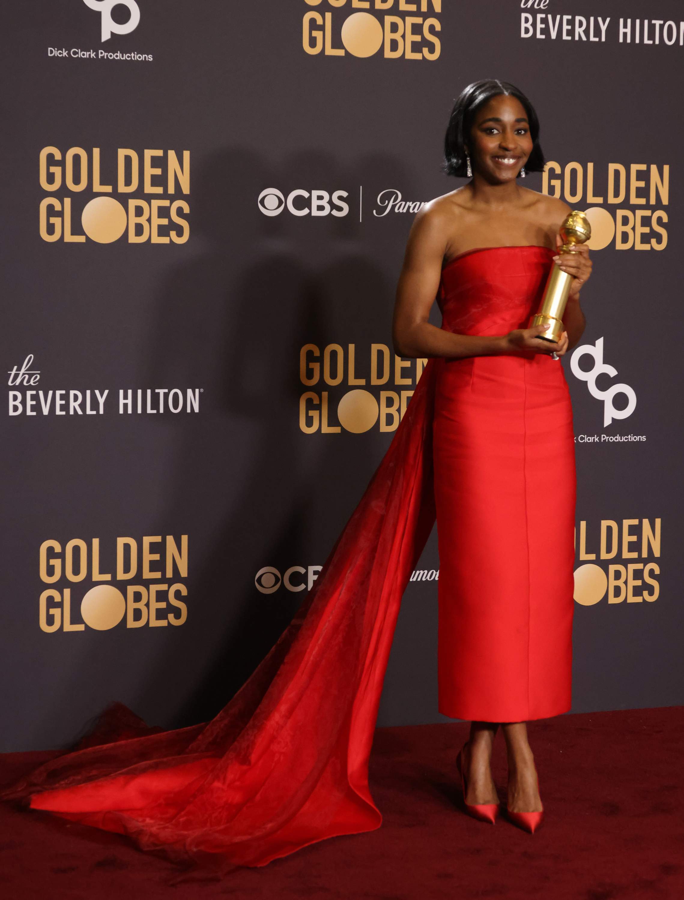 81stgoldenglobes-pressroom309.jpg 81stgoldenglobes-pressroom309.jpg