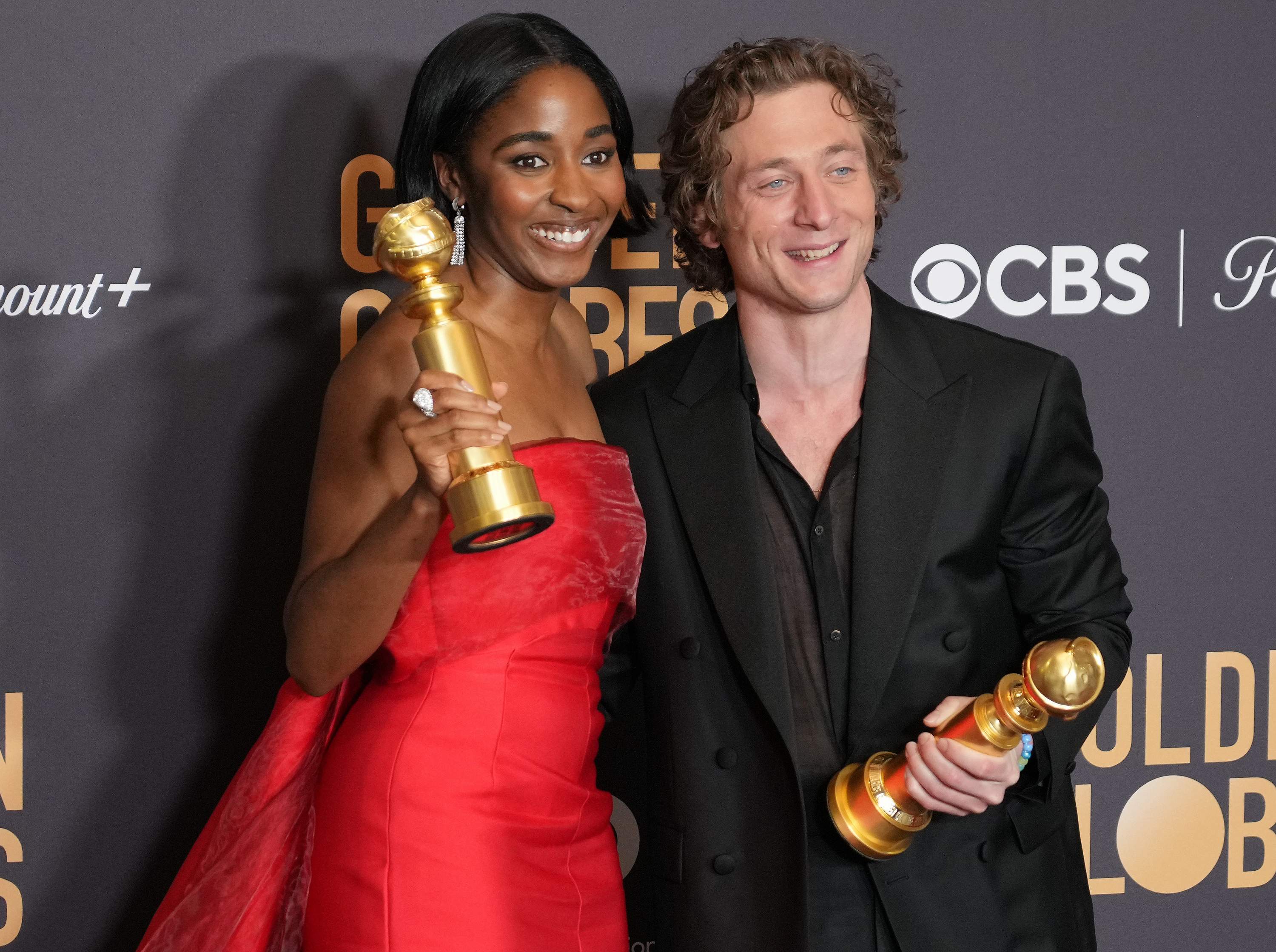 81stgoldenglobes-pressroom332.jpg