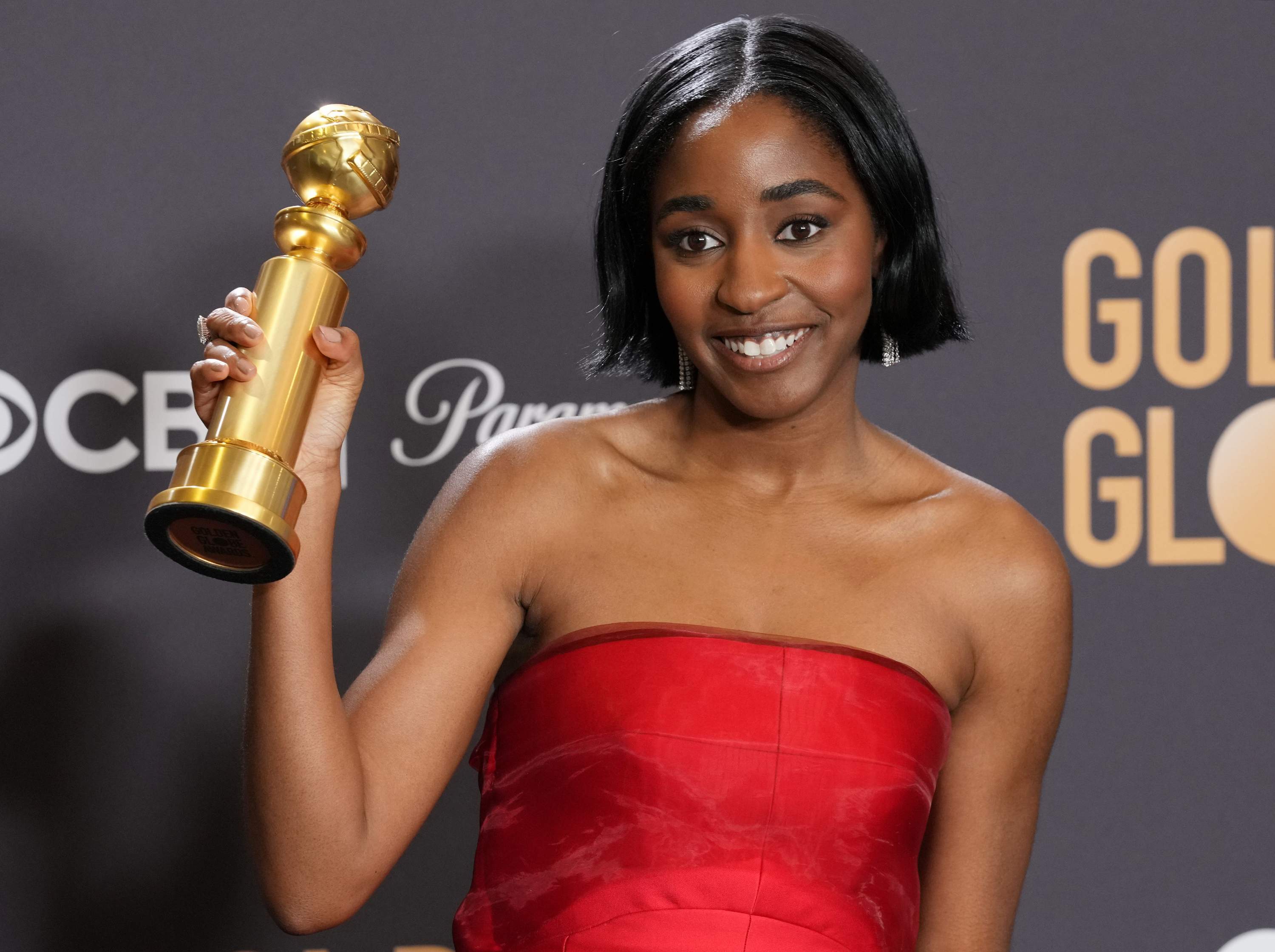 81stgoldenglobes-pressroom340.jpg 81stgoldenglobes-pressroom340.jpg