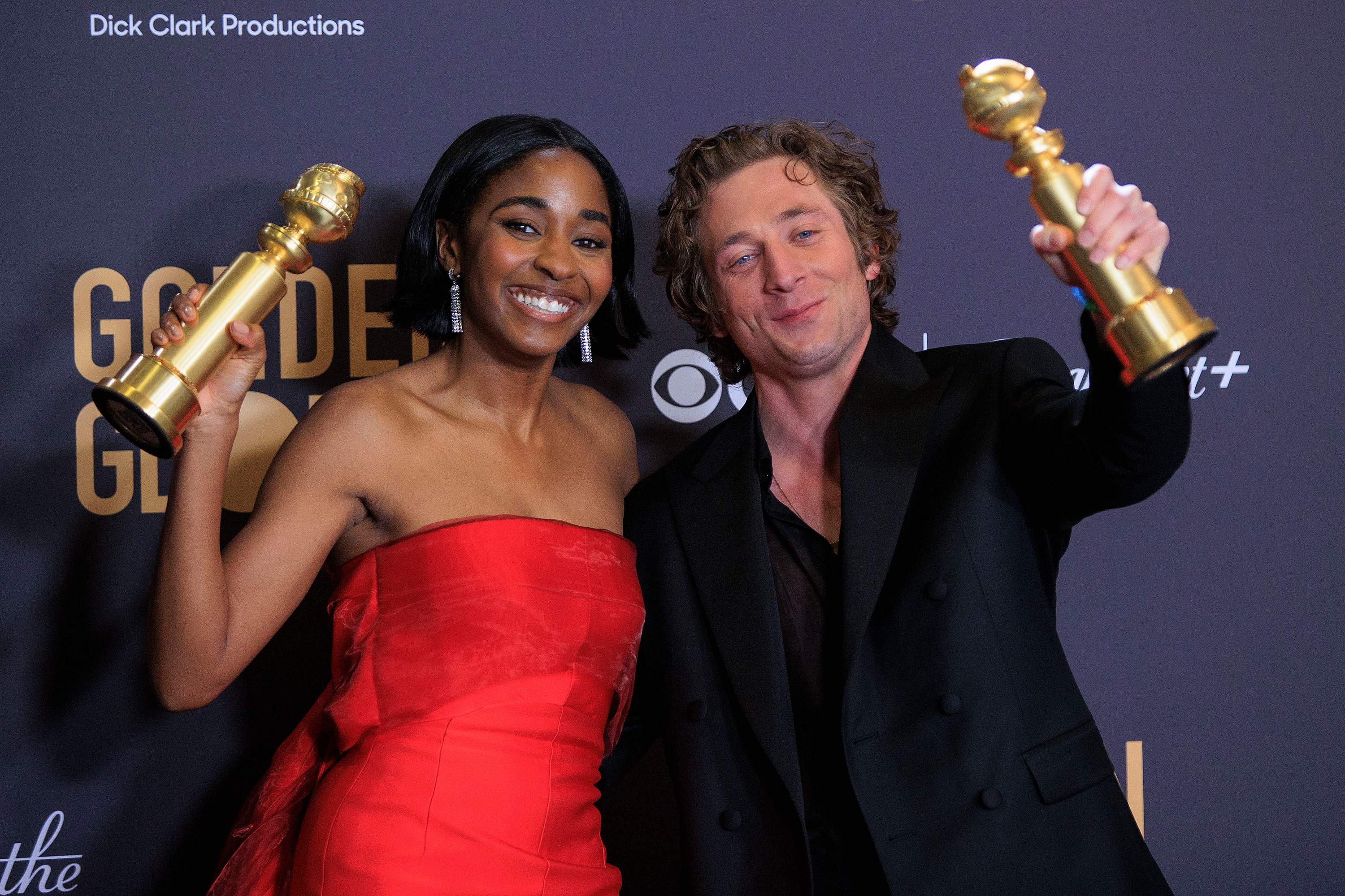 81stgoldenglobes-pressroom384.jpg 81stgoldenglobes-pressroom384.jpg