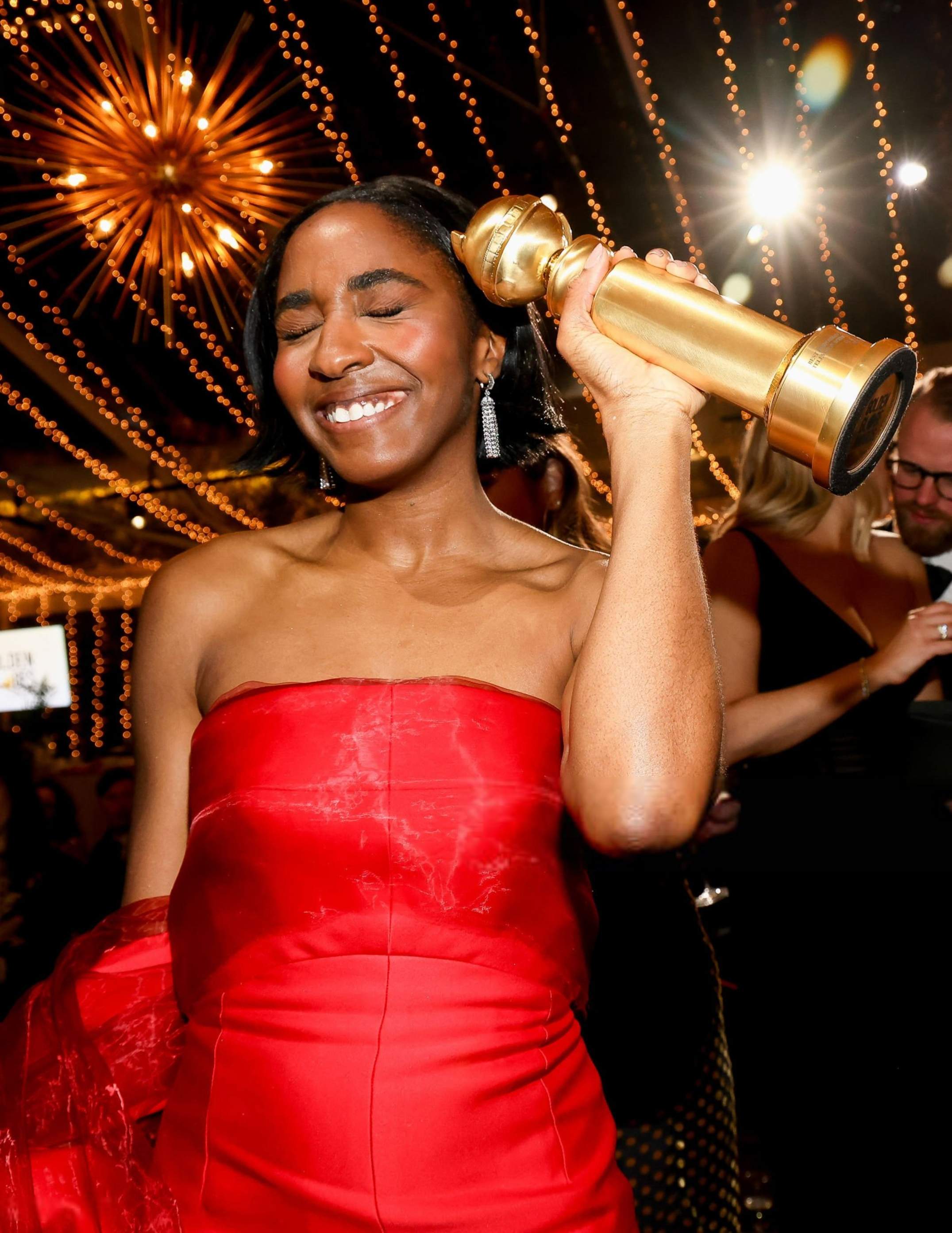 81stgoldenglobes-afterparty015.jpg 81stgoldenglobes-afterparty015.jpg