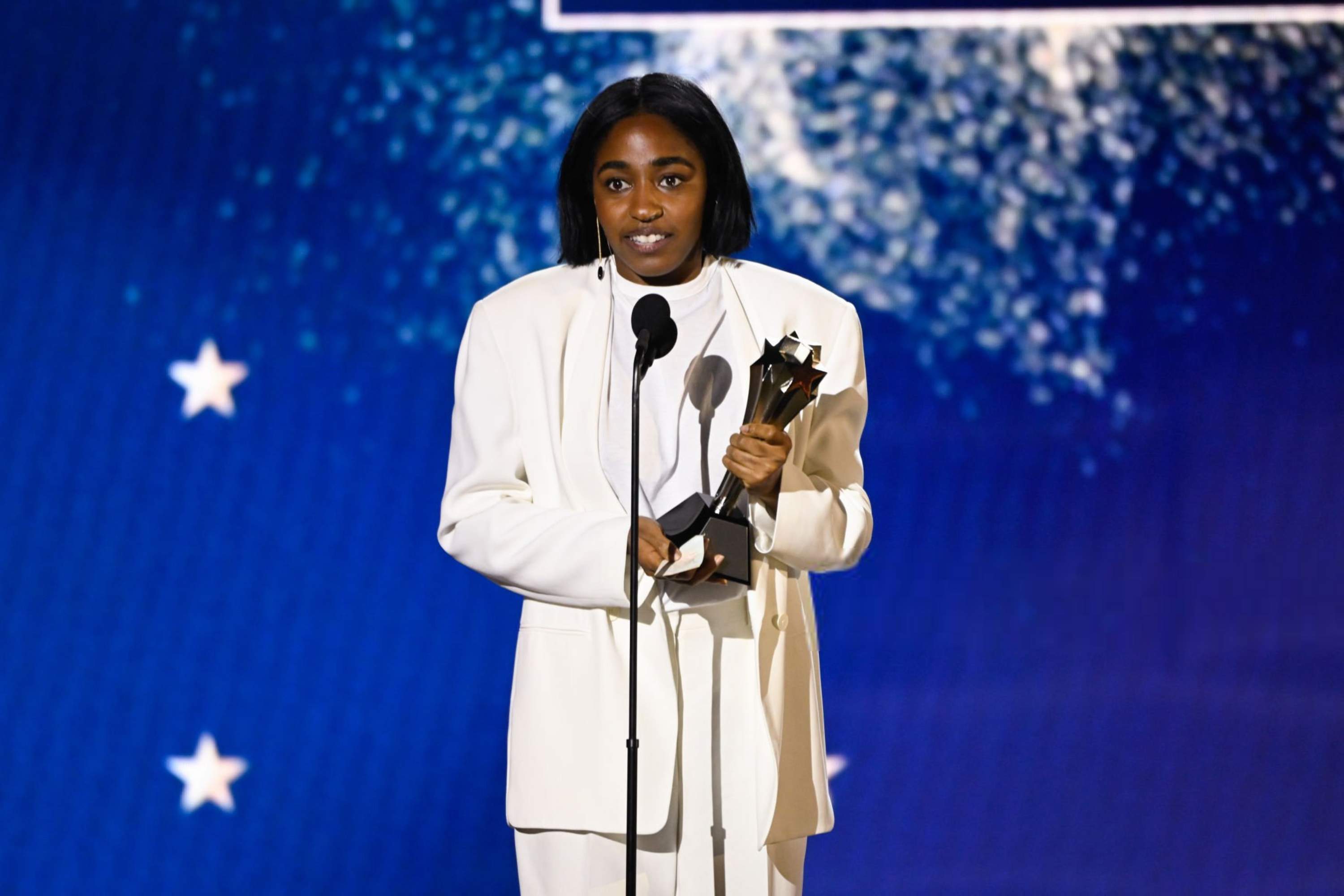 29thcriticschoiceawards-show002.jpg