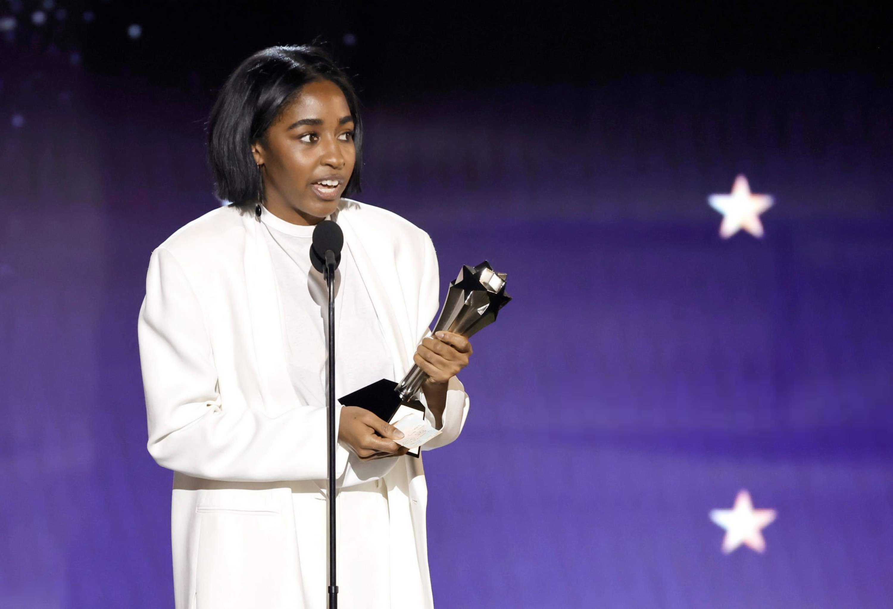 29thcriticschoiceawards-show029.jpg