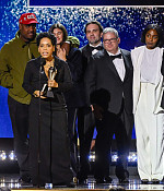 Filename=29thcriticschoiceawards-show008.jpg
Filesize=399KiB
Dimensions=1999x3000
Date added=Dec 21, 2025 29thcriticschoiceawards-show008.jpg