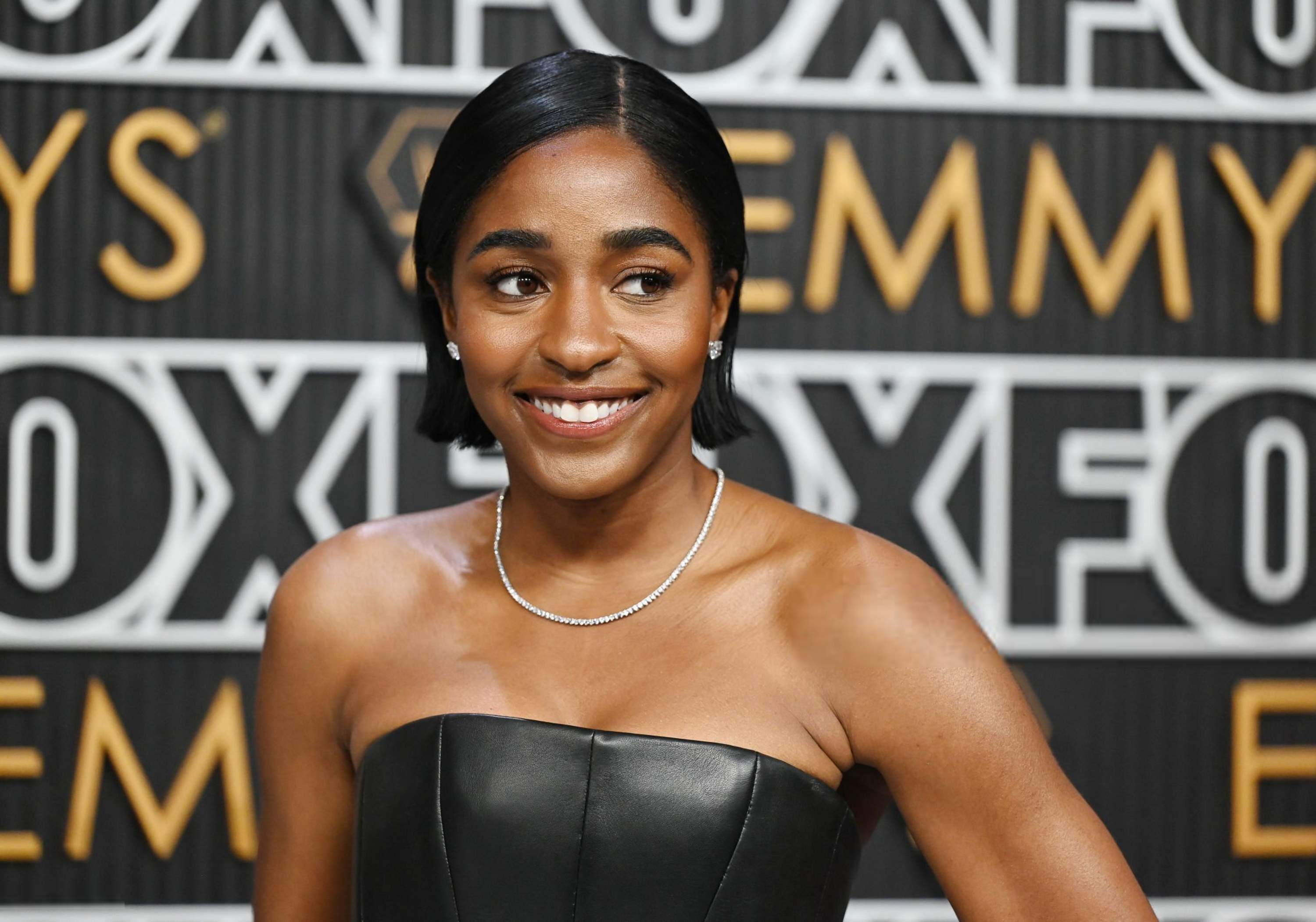 75themmyawards-arrivals003.jpg 75themmyawards-arrivals003.jpg