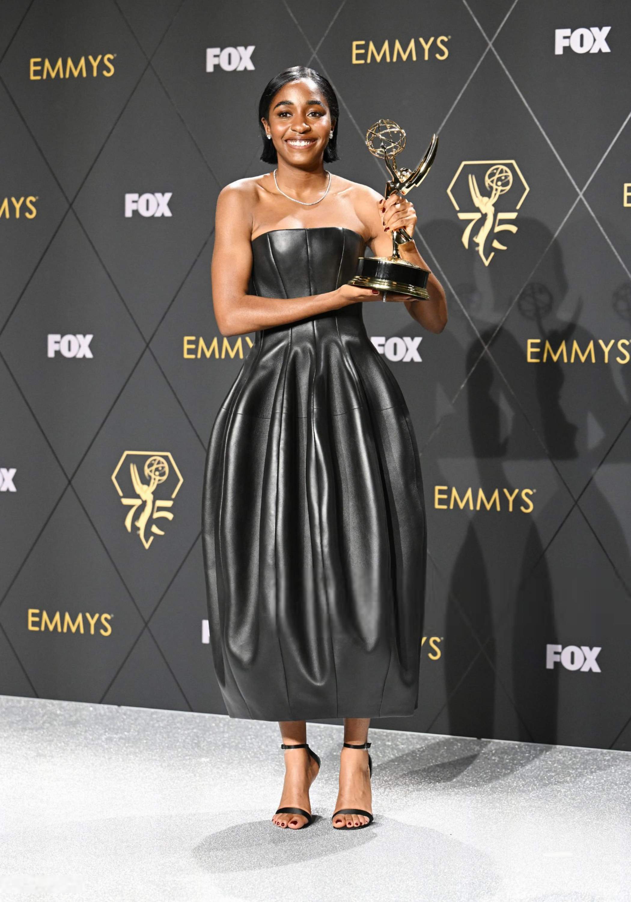 75themmyawards-pressroom001.jpg 75themmyawards-pressroom001.jpg