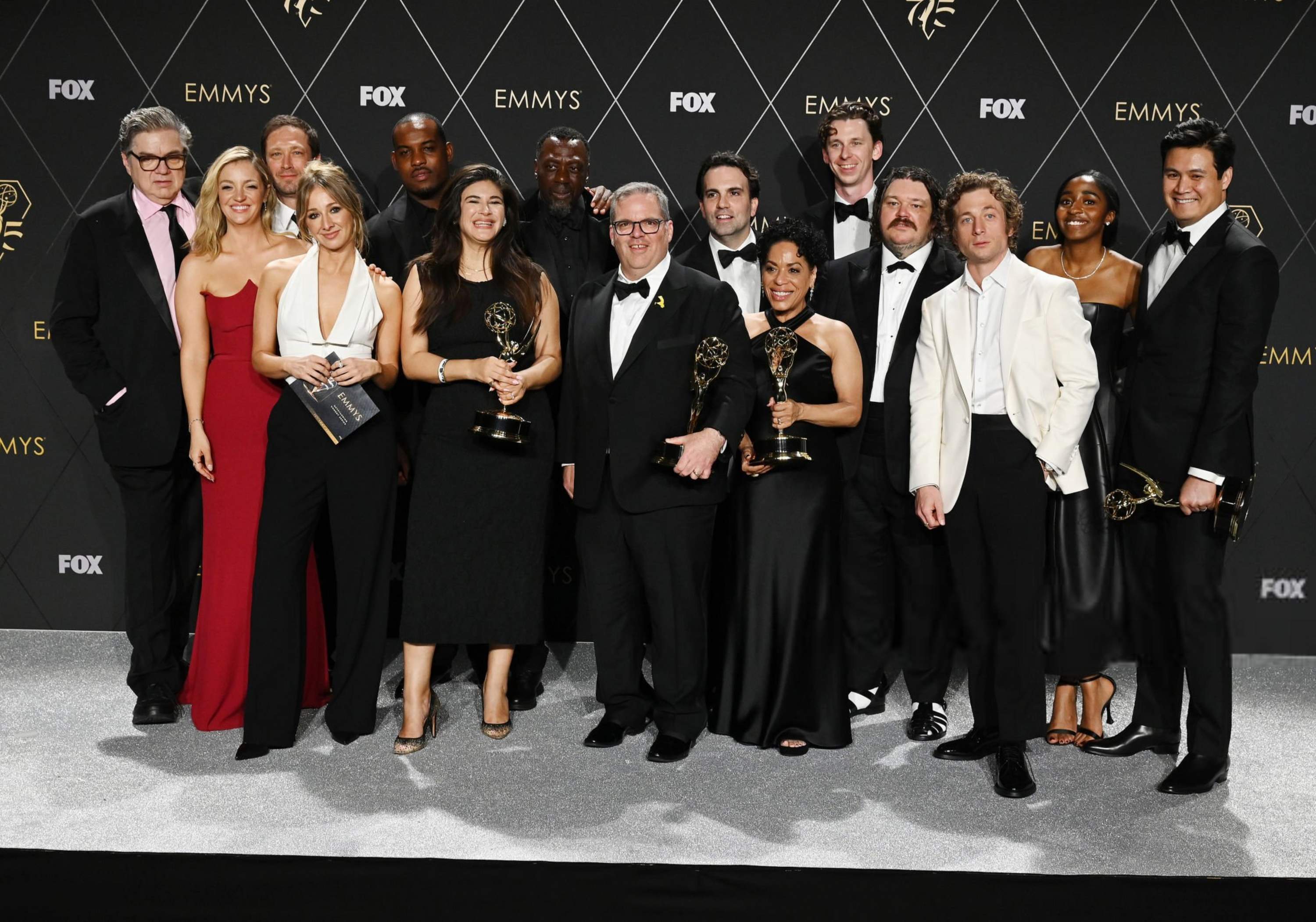 75themmyawards-pressroom017.jpg