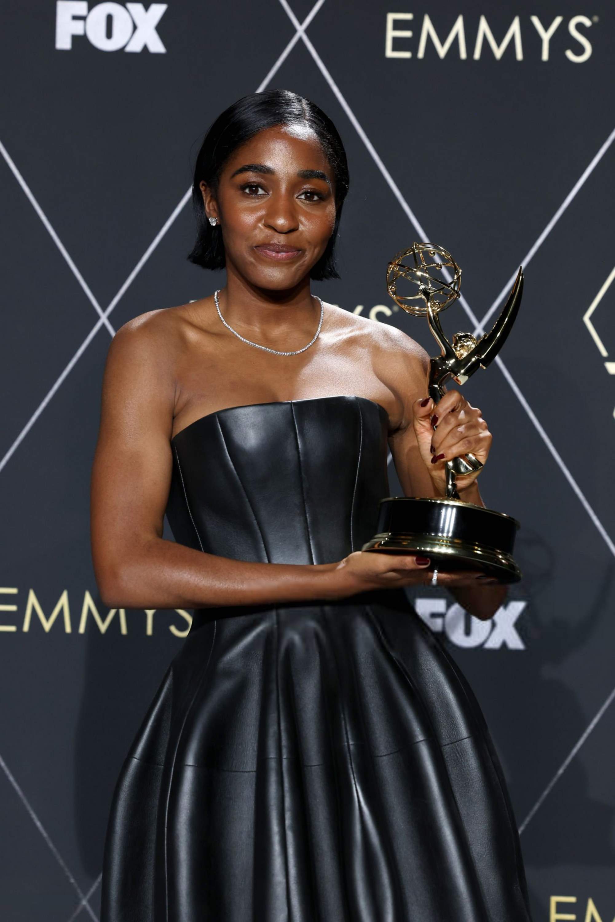 75themmyawards-pressroom035.jpg 75themmyawards-pressroom035.jpg