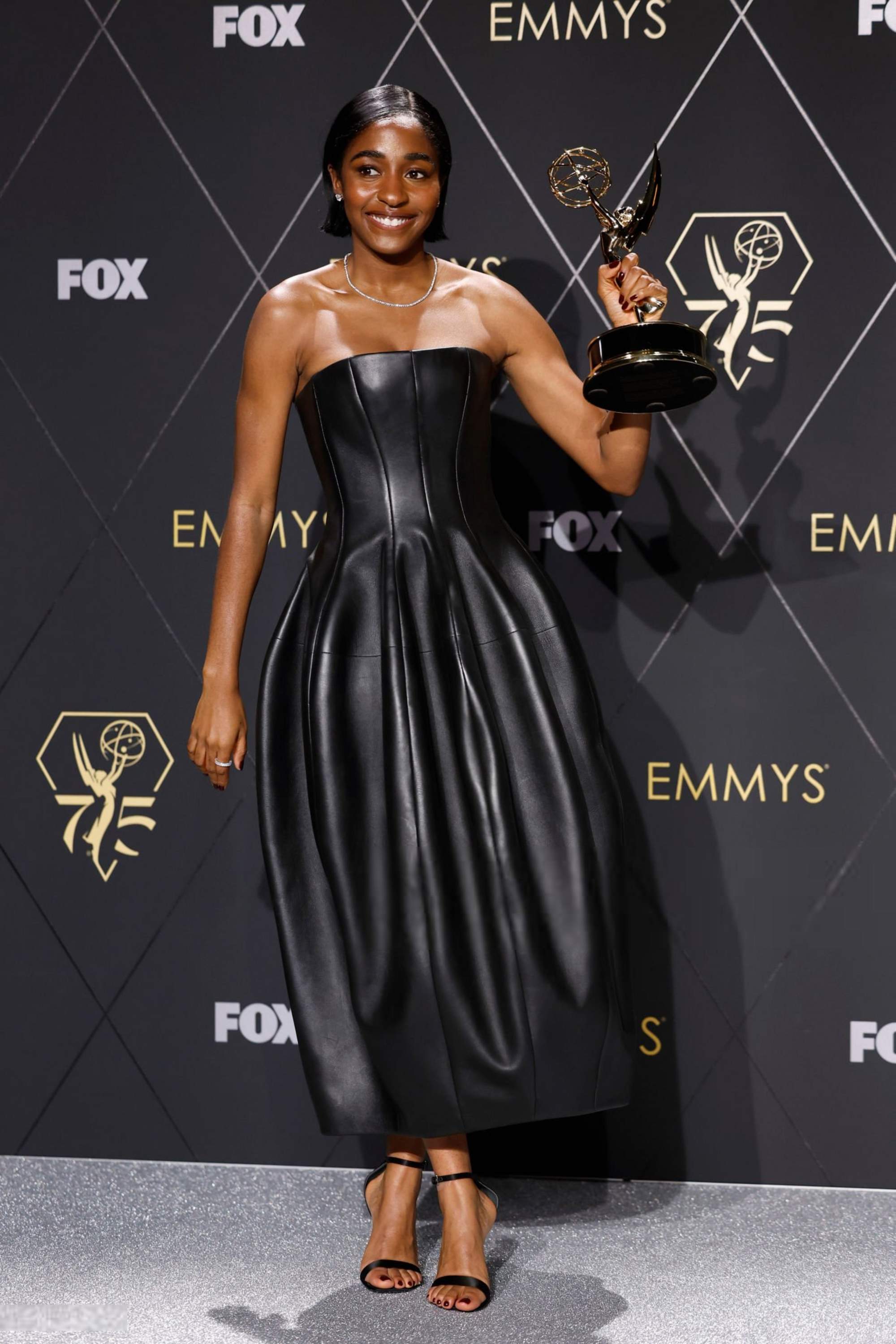 75themmyawards-pressroom037.jpg