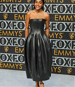 75themmyawards-arrivals015.jpg