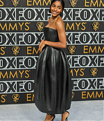 75themmyawards-arrivals016.jpg