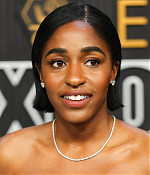 75themmyawards-arrivals018.jpg