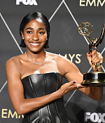75themmyawards-pressroom005.jpg