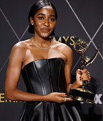 75themmyawards-pressroom026.jpg