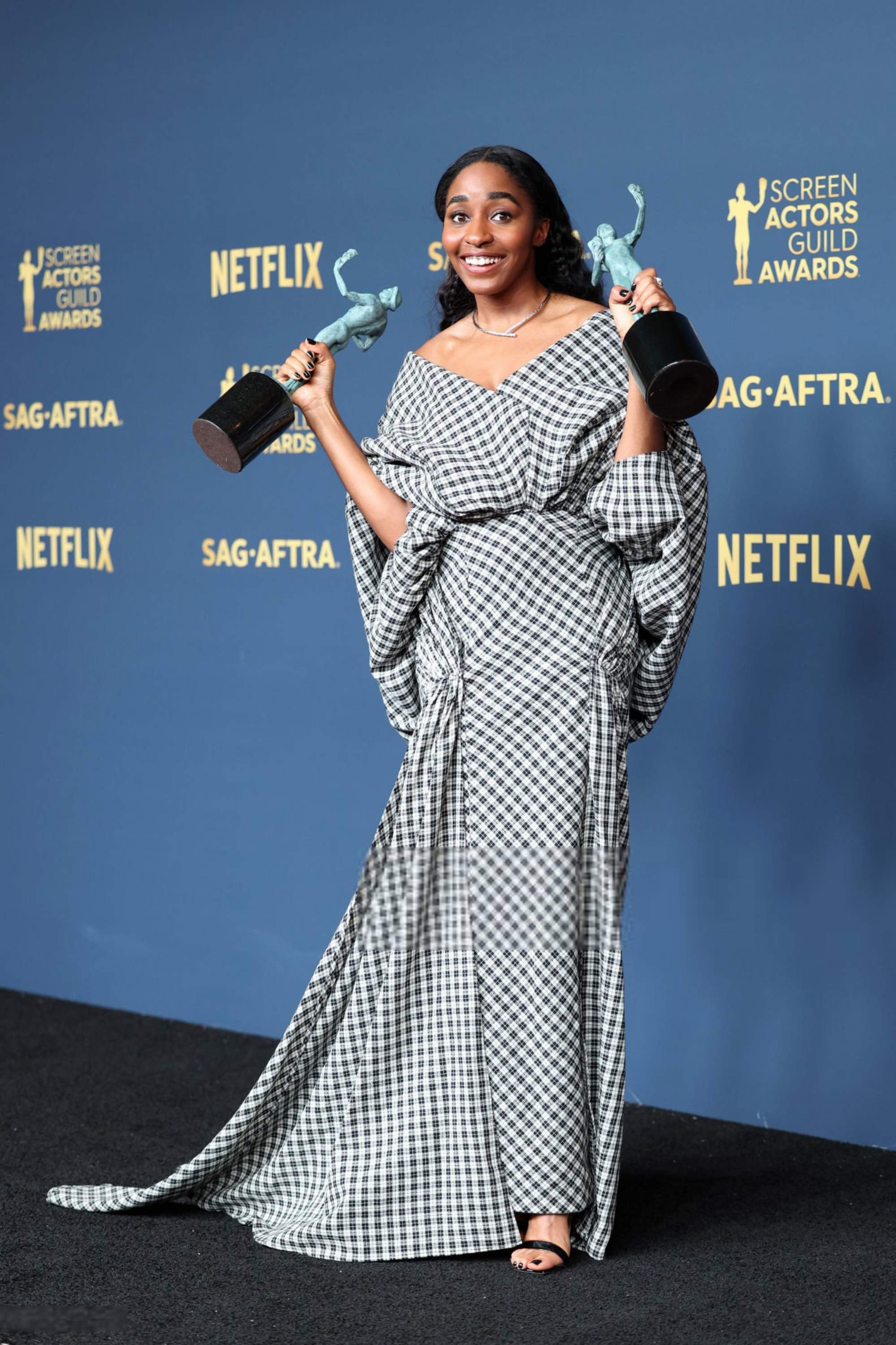 30thsagawards-pressroom060.jpg