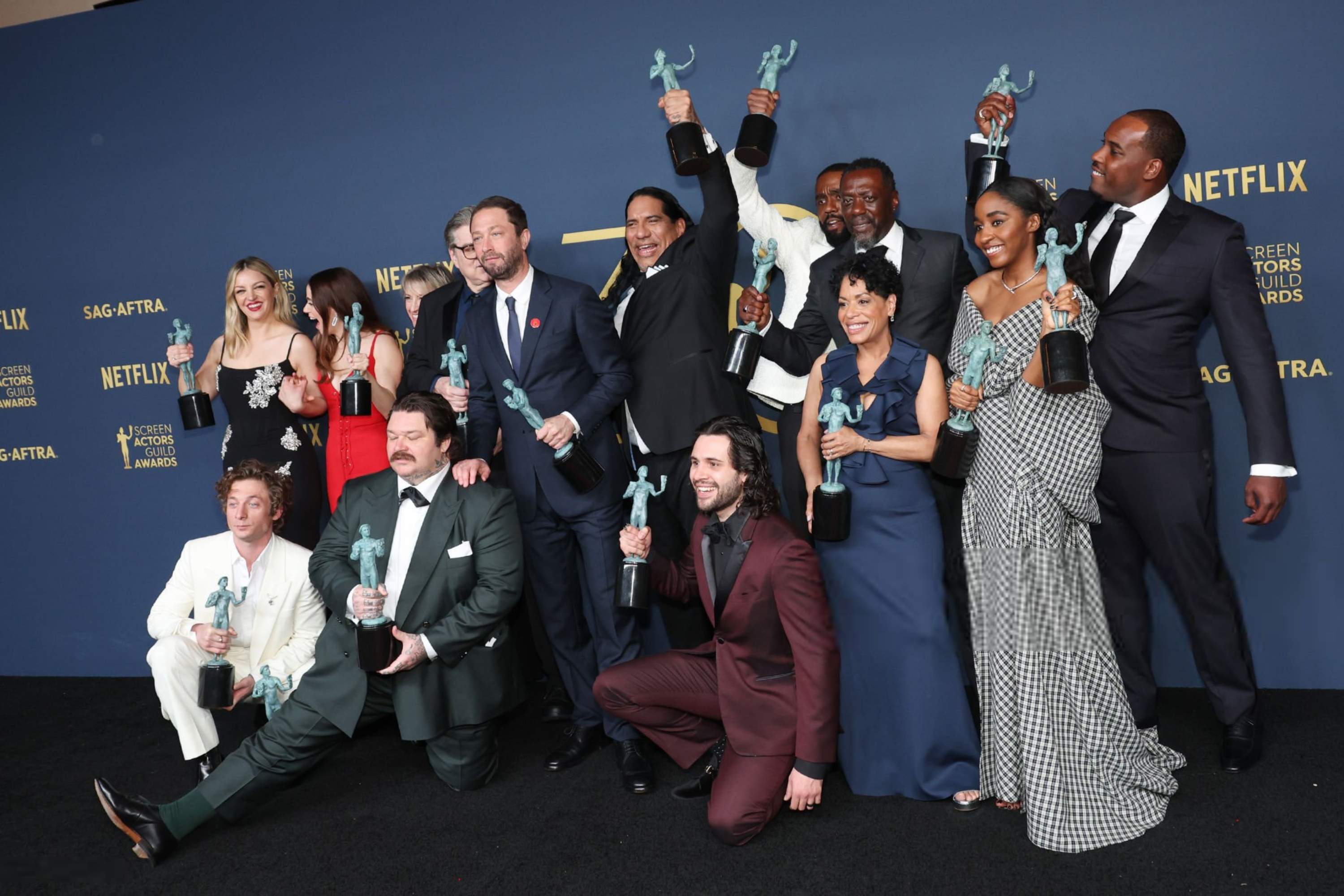30thsagawards-pressroom068.jpg 30thsagawards-pressroom068.jpg