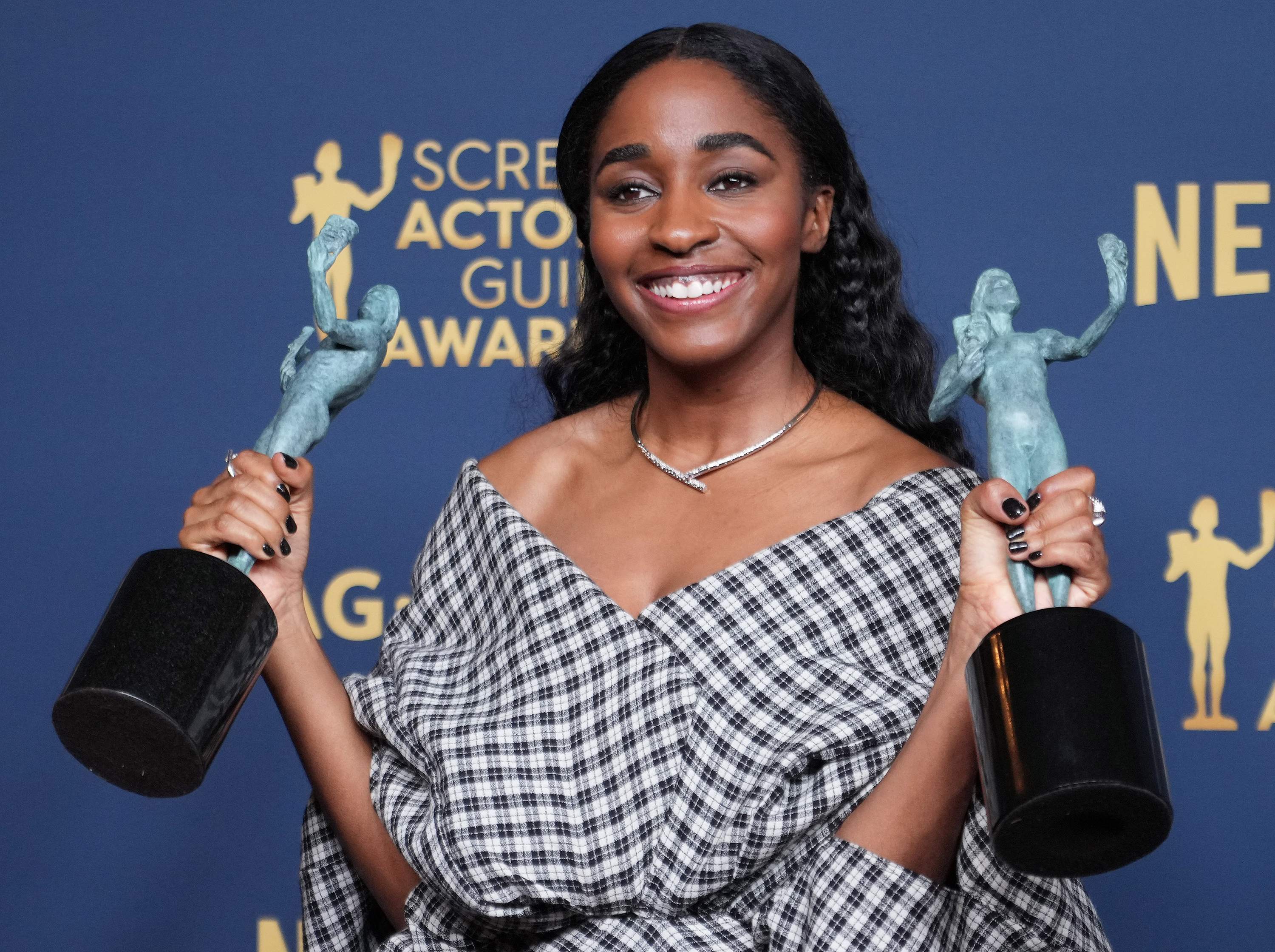 30thsagawards-pressroom127.jpg 30thsagawards-pressroom127.jpg