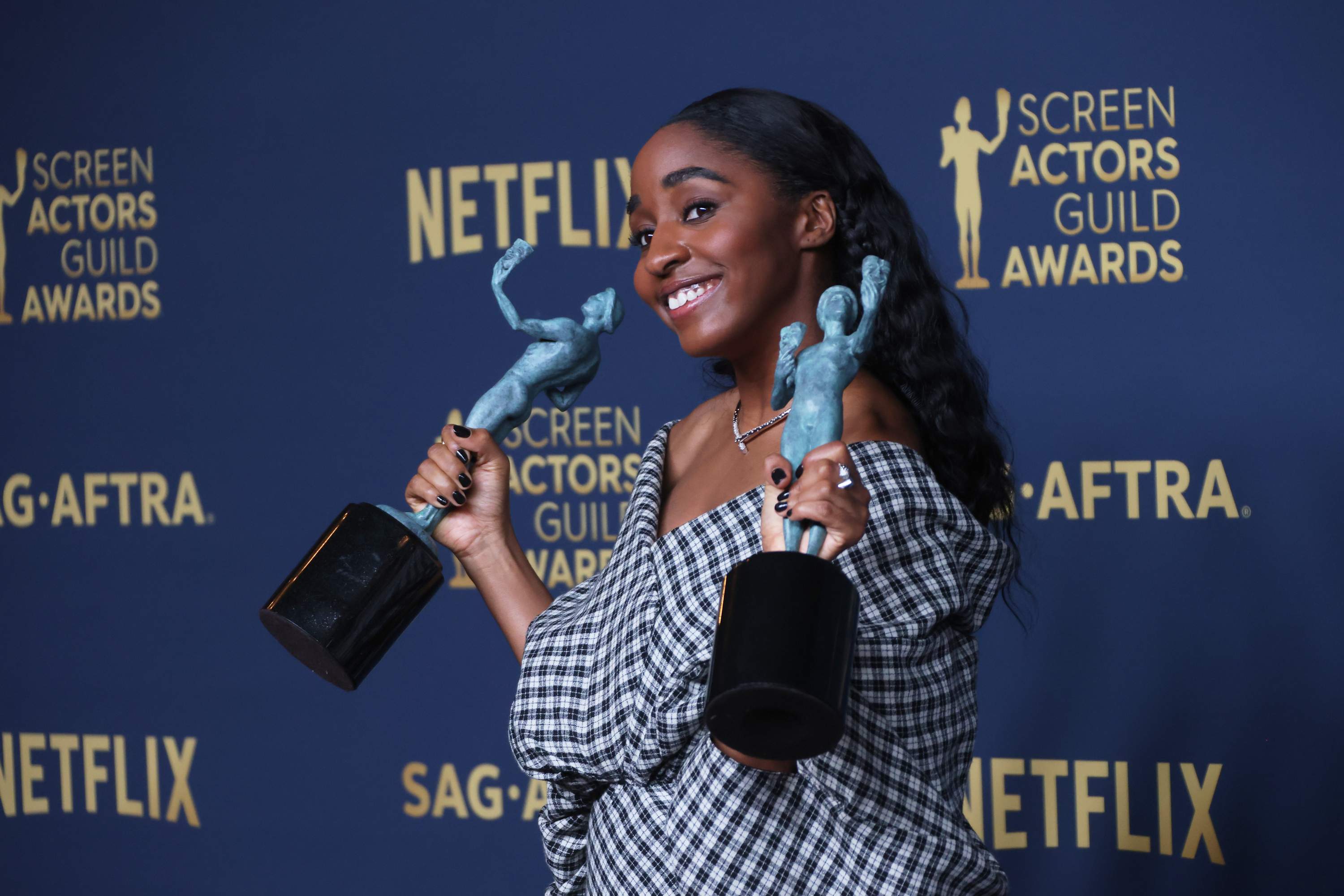 30thsagawards-pressroom164.jpg
