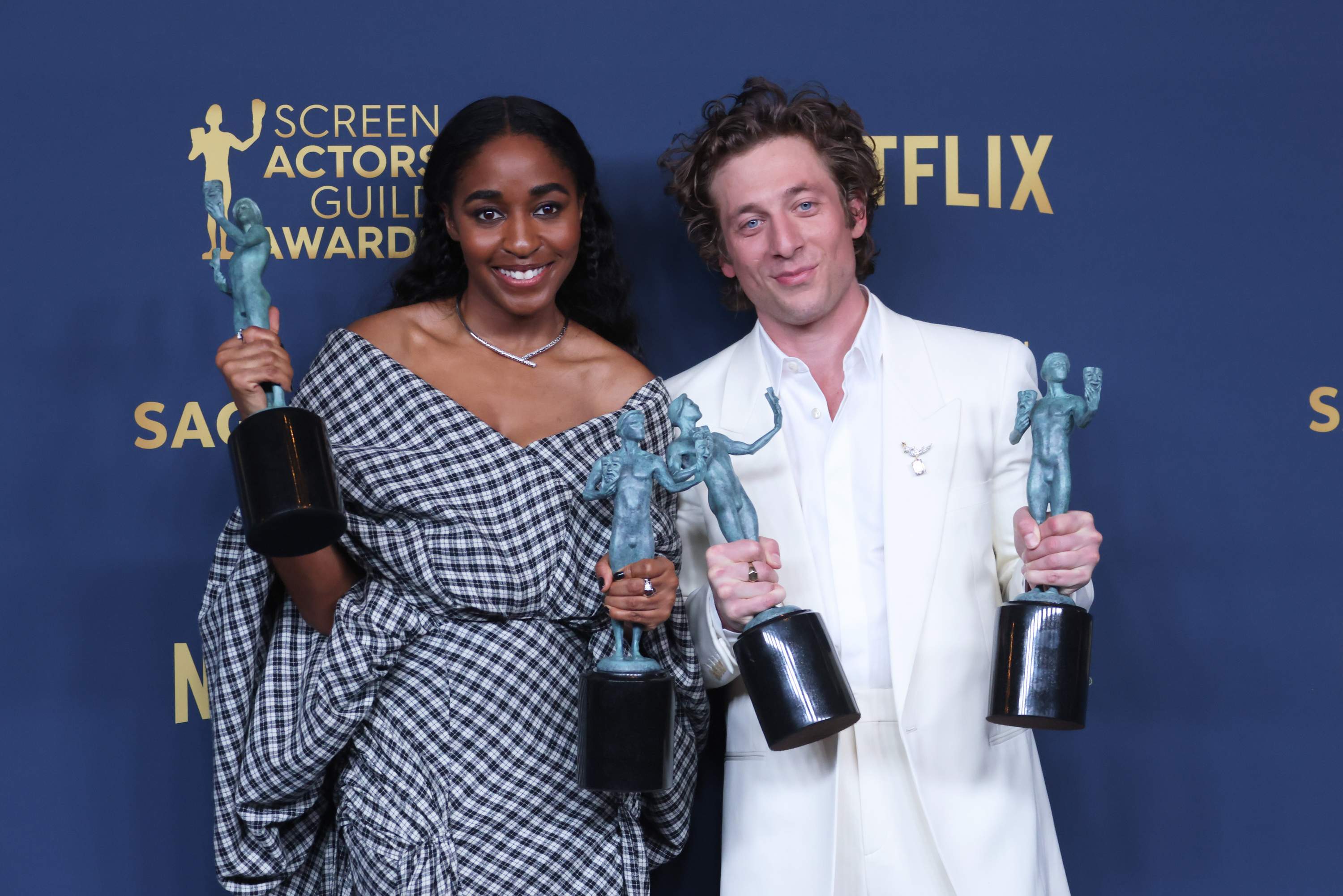 30thsagawards-pressroom166.jpg 30thsagawards-pressroom166.jpg