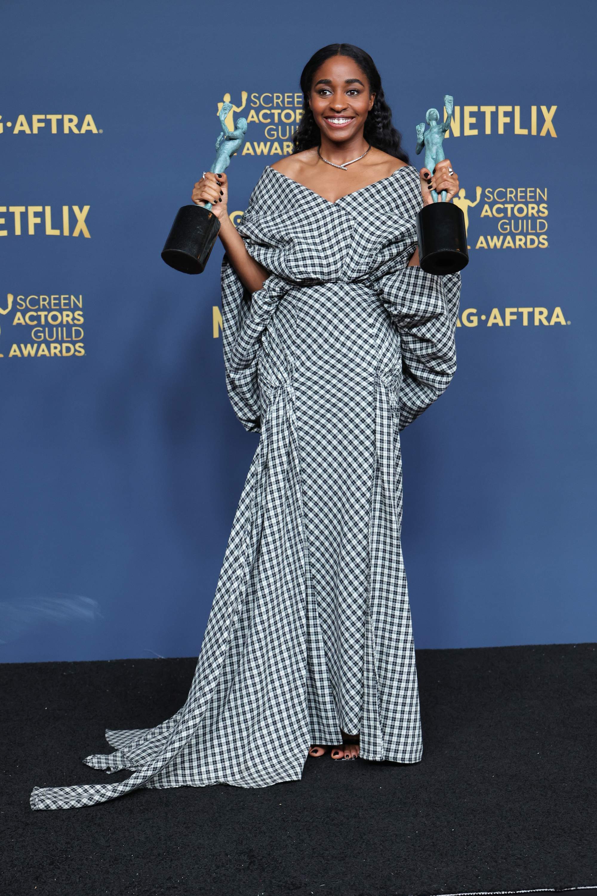 30thsagawards-pressroom175.jpg 30thsagawards-pressroom175.jpg