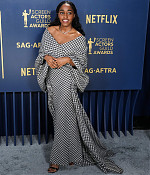 30thsagawards-arrivals044.jpg