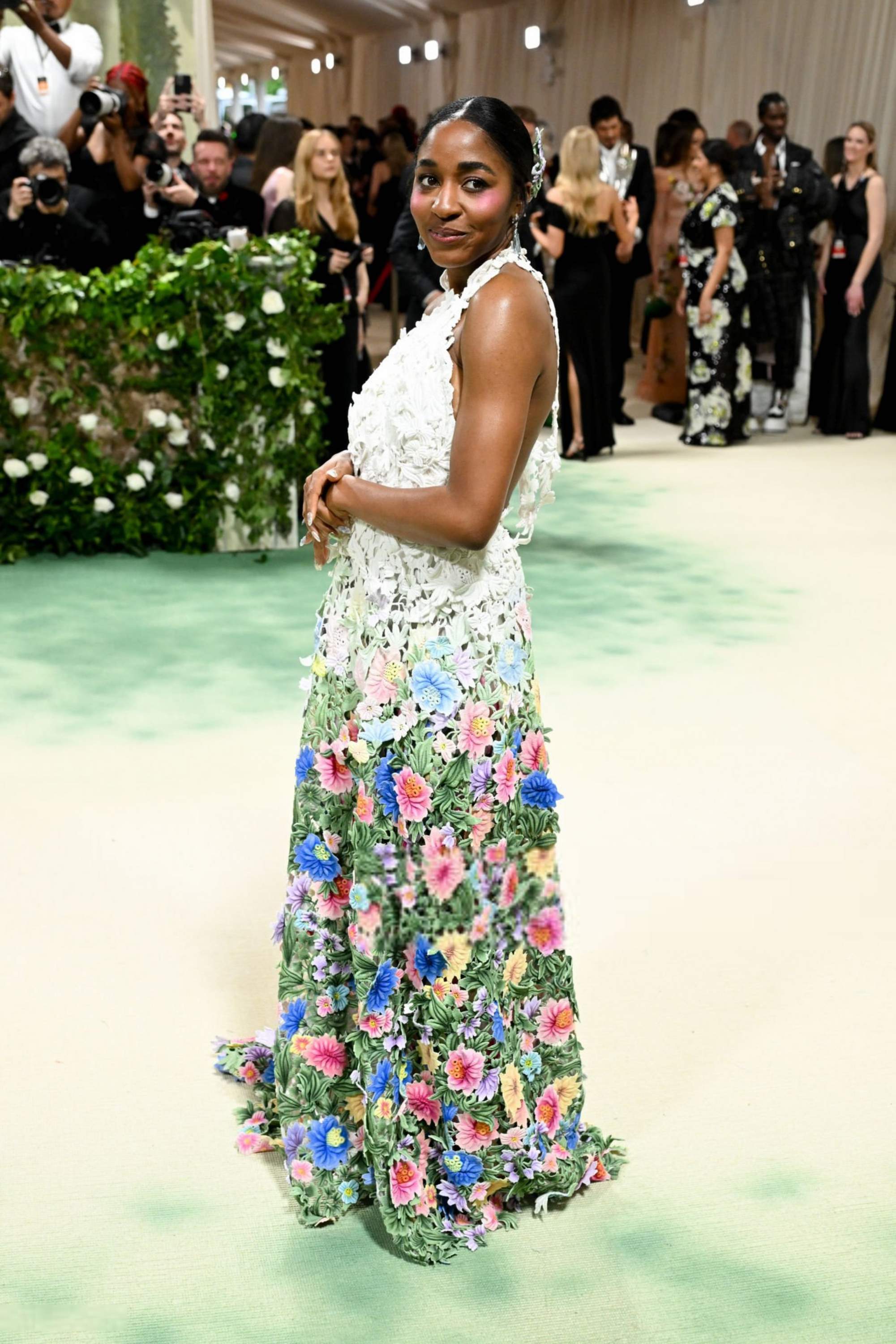 05-06-2024_metgala-arrivals005.jpg 05-06-2024_metgala-arrivals005.jpg