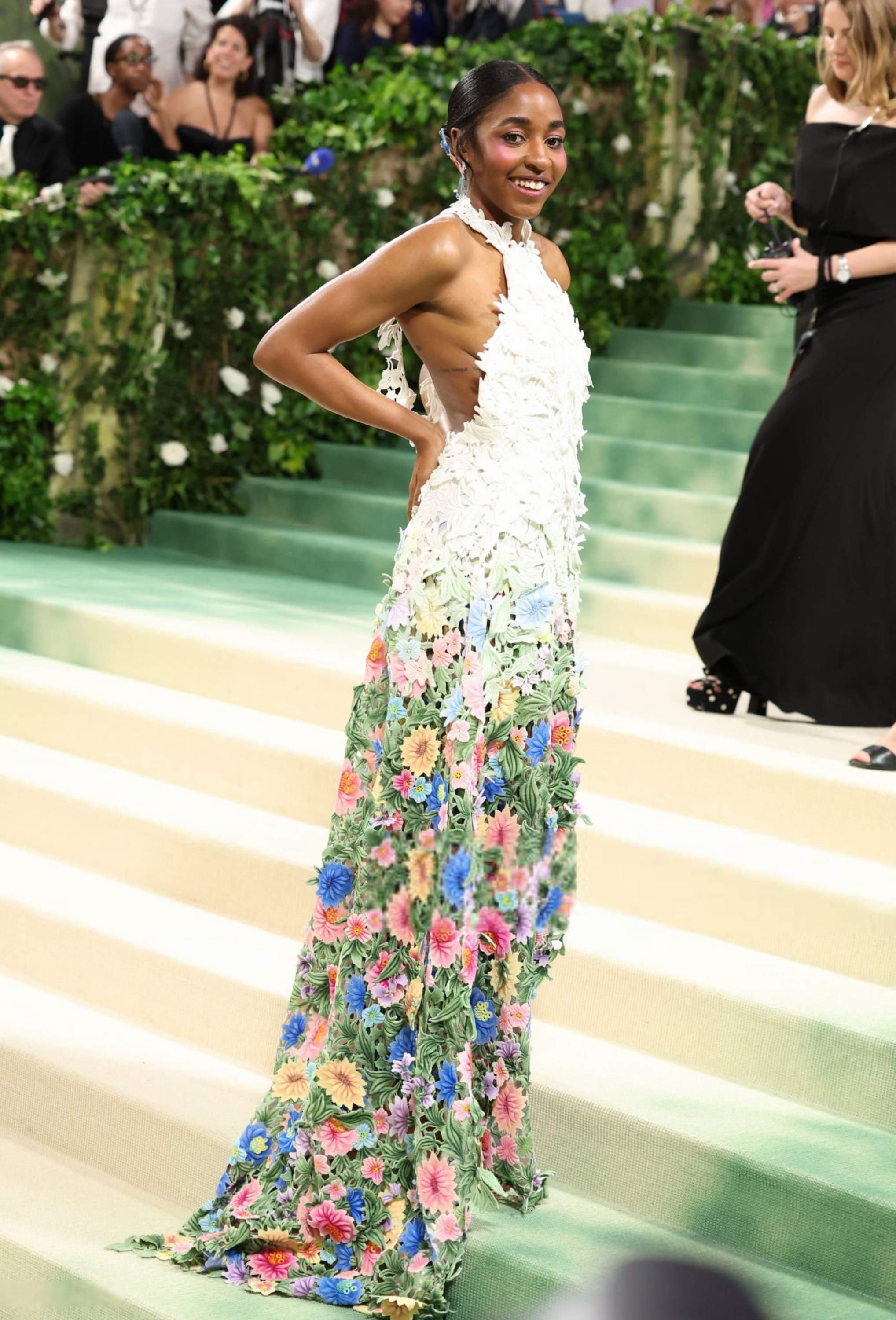 05-06-2024_metgala-arrivals060.jpg 05-06-2024_metgala-arrivals060.jpg