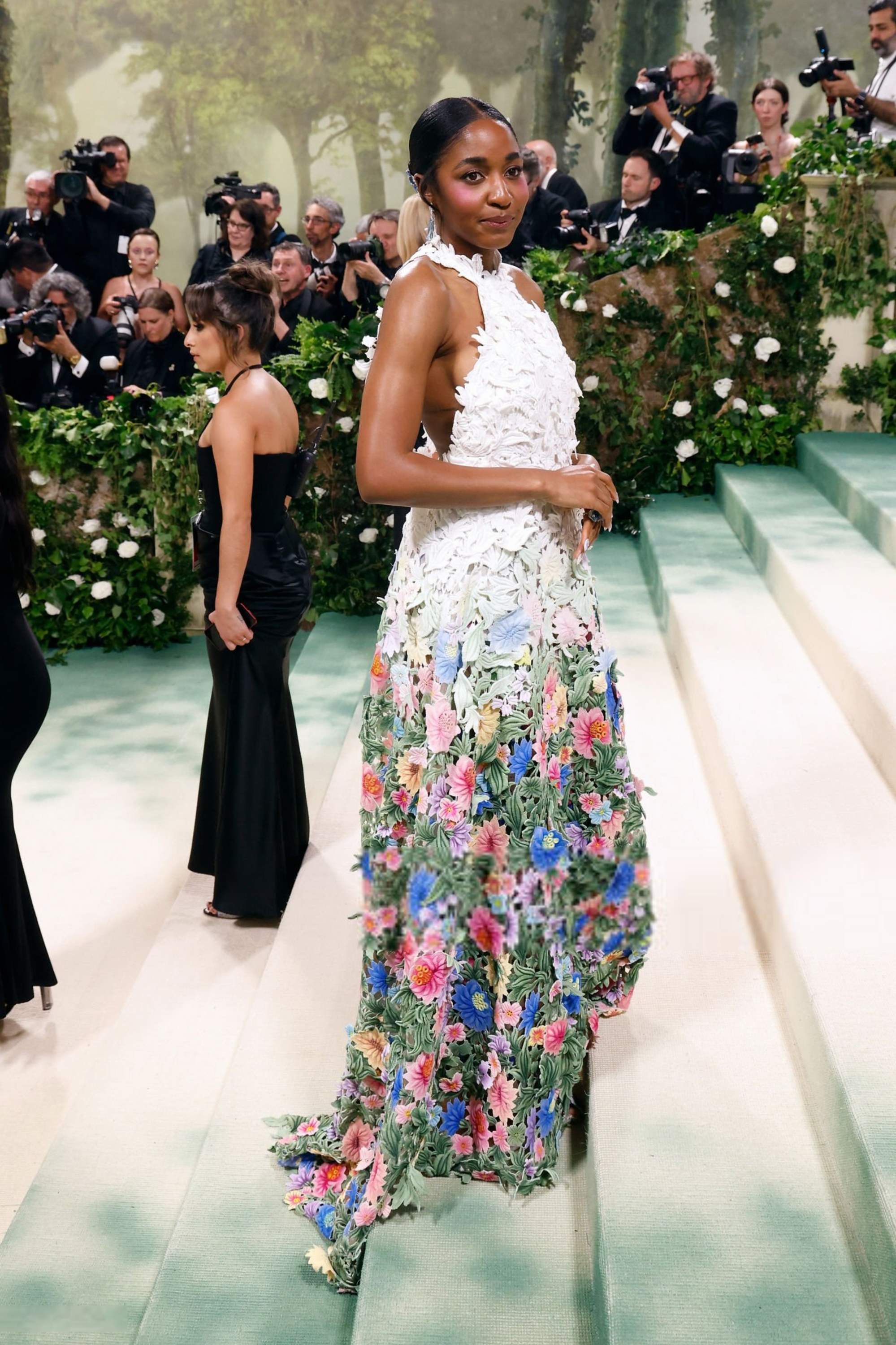 05-06-2024_metgala-arrivals084.jpg 05-06-2024_metgala-arrivals084.jpg