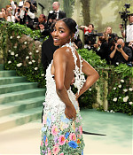 05-06-2024_metgala-arrivals027.jpg
