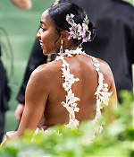 05-06-2024_metgala-arrivals102.jpg