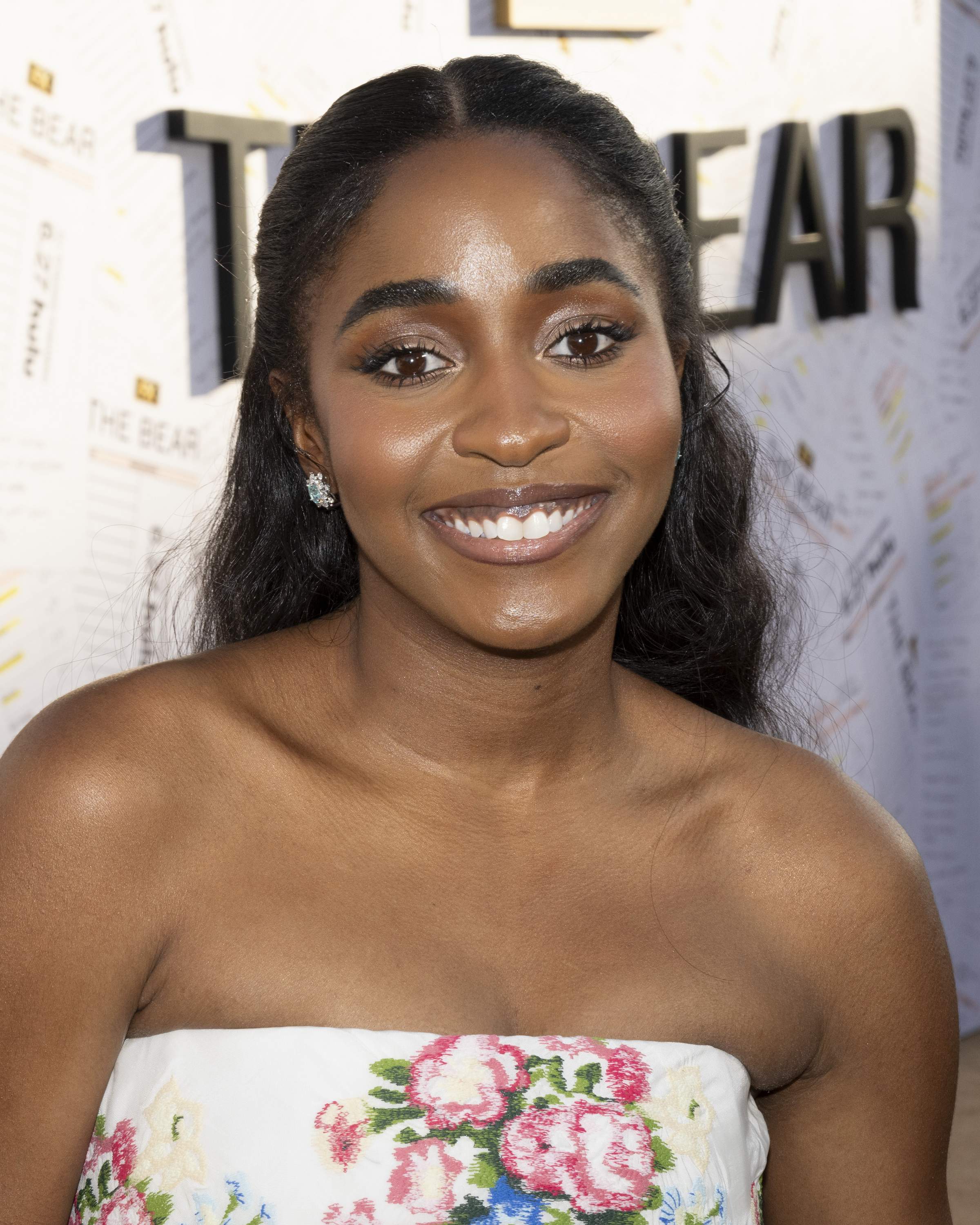 06-25-2024_thebears3premiere-arrivals095.jpg