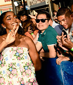 Filename=06-25-2024_thebears3premiere-arrivals006.jpg
Filesize=430KiB
Dimensions=3000x1999
Date added=Nov 05, 2025 06-25-2024_thebears3premiere-arrivals006.jpg