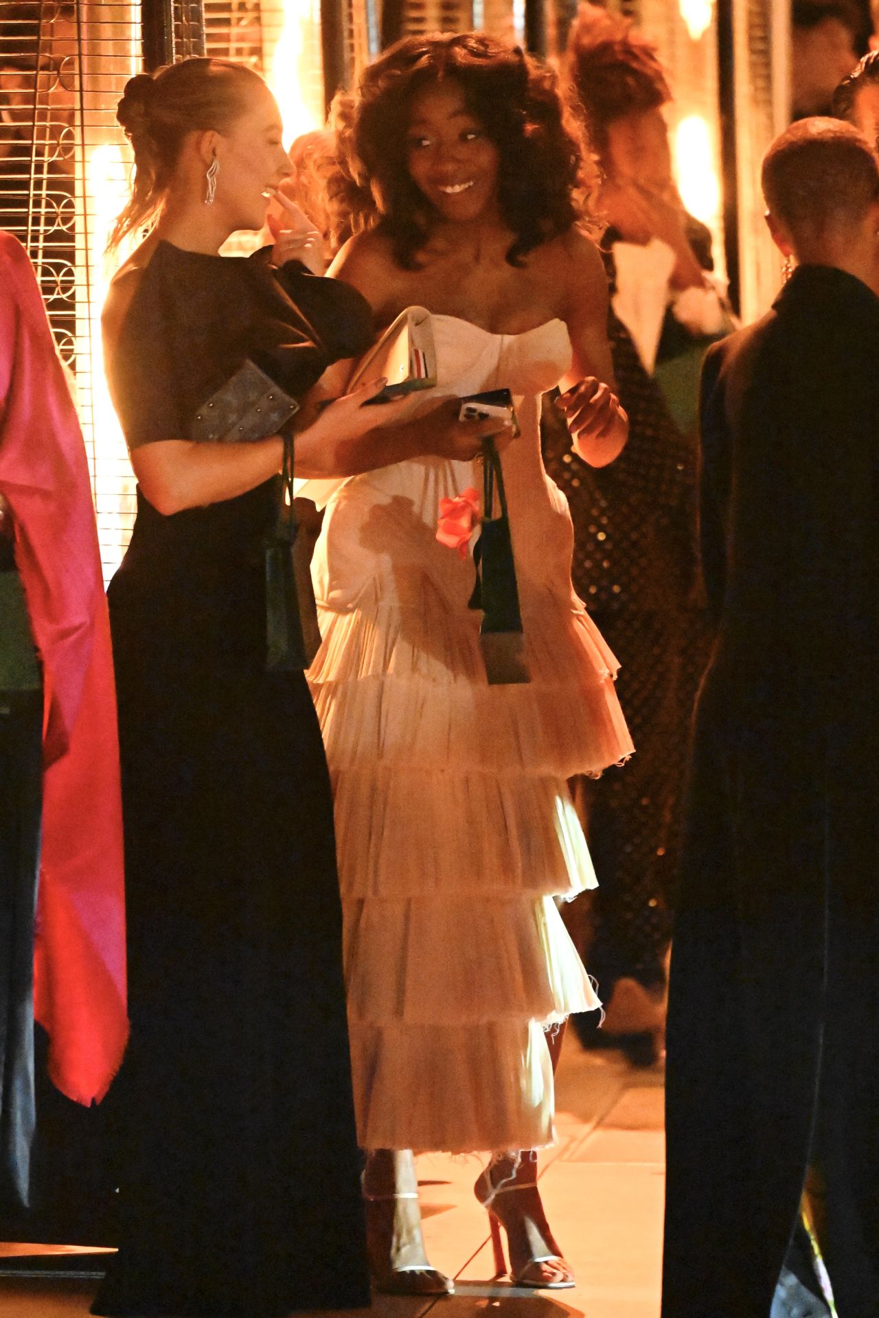 leavingacademymuseumgala004.jpg