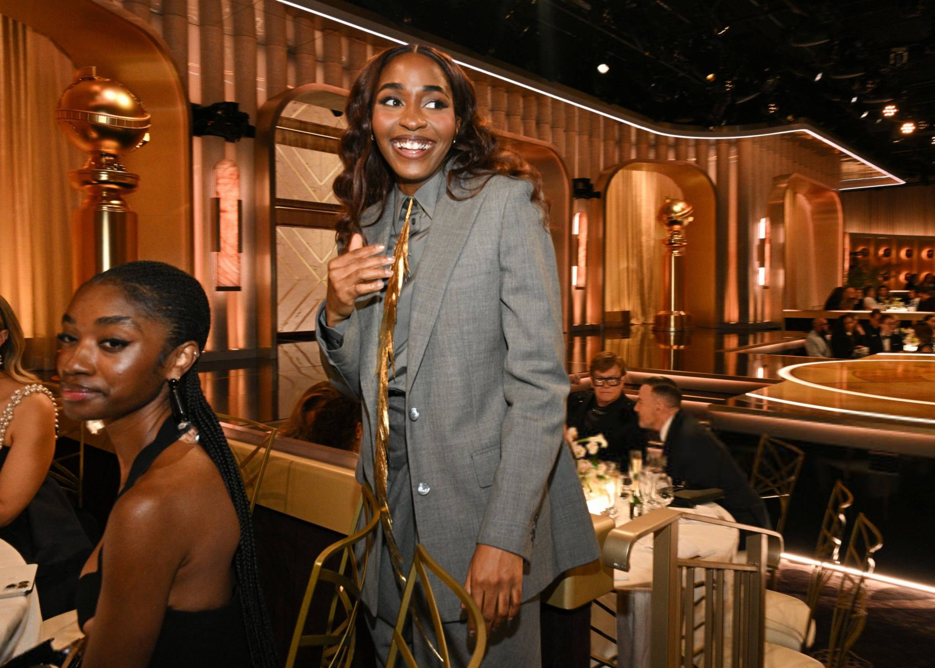 01-05-2025_82ndgoldenglobes-audience014.jpg 01-05-2025_82ndgoldenglobes-audience014.jpg