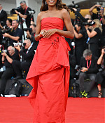 Filename=08-29-2025_82ndvenicefilmfestival-arrivals033.jpg
Filesize=537KiB
Dimensions=1956x3000
Date added=Nov 03, 2025 08-29-2025_82ndvenicefilmfestival-arrivals033.jpg