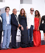 Filename=08-29-2025_82ndvenicefilmfestival-arrivals234.jpg
Filesize=610KiB
Dimensions=3000x2001
Date added=Nov 03, 2025 08-29-2025_82ndvenicefilmfestival-arrivals234.jpg