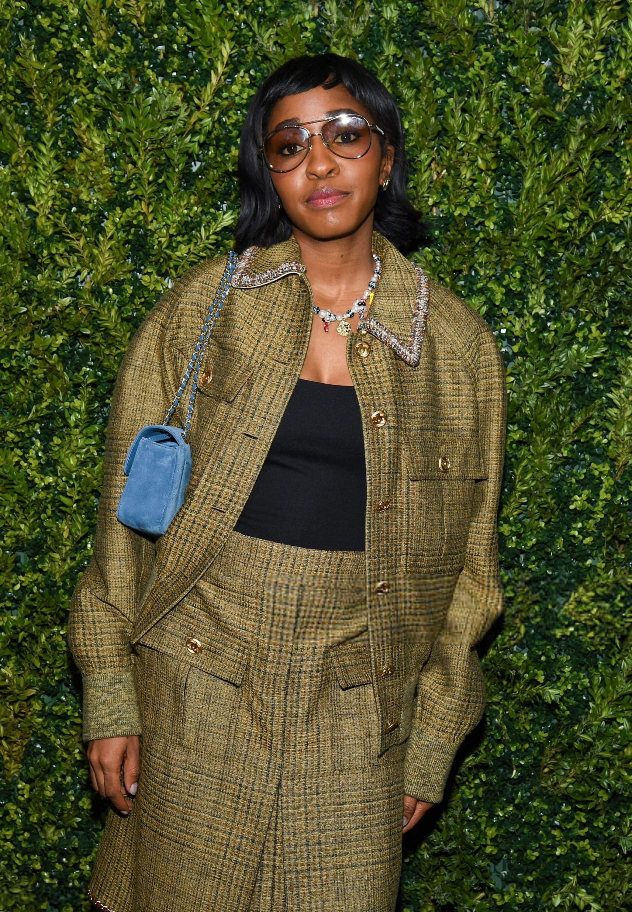 chaneldinner-arrivals004.jpg chaneldinner-arrivals004.jpg