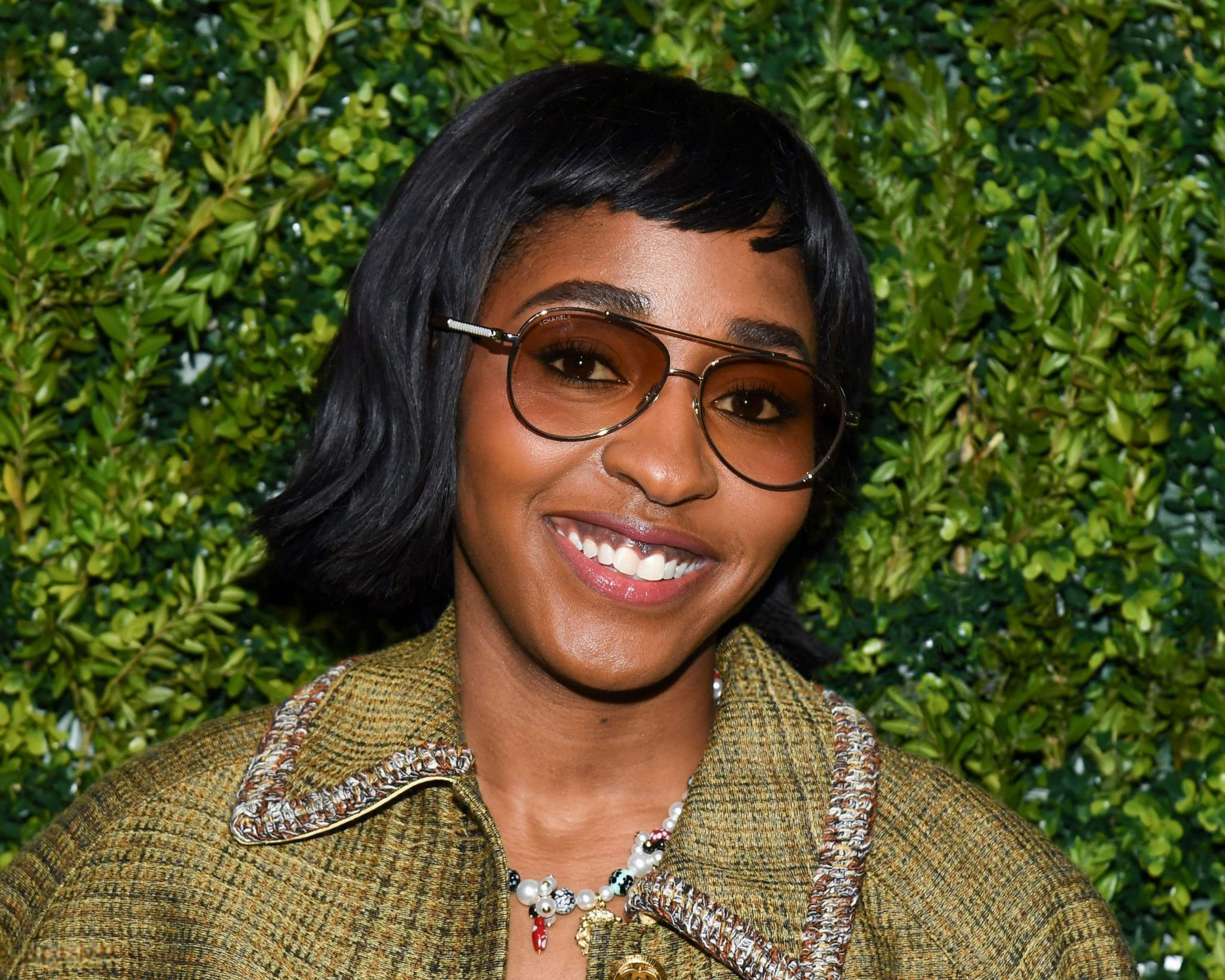 chaneldinner-arrivals007.jpg