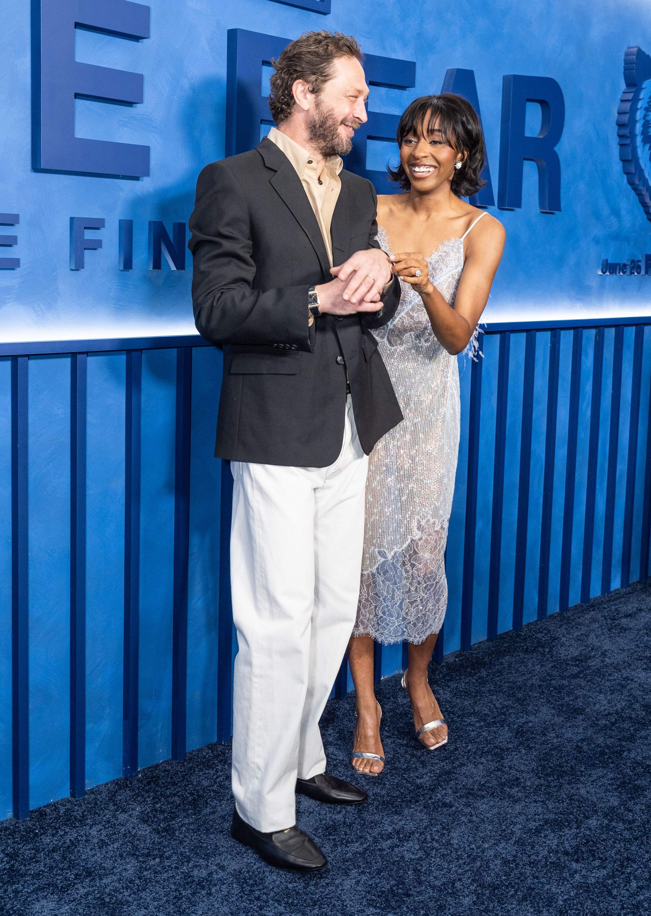 thebearfinalevent-arrivals251.jpg