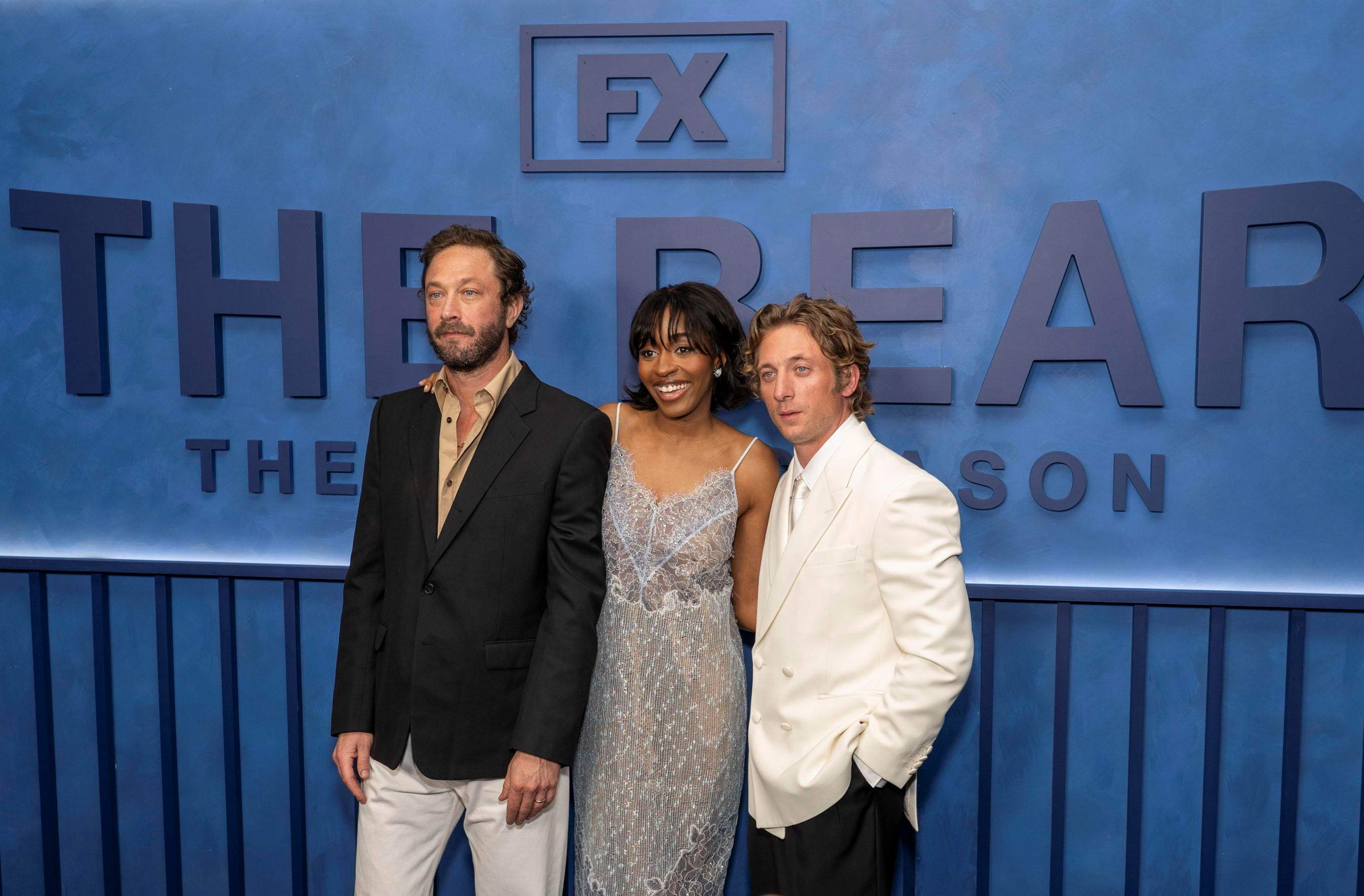 thebearfinalevent-arrivals386.jpg thebearfinalevent-arrivals386.jpg