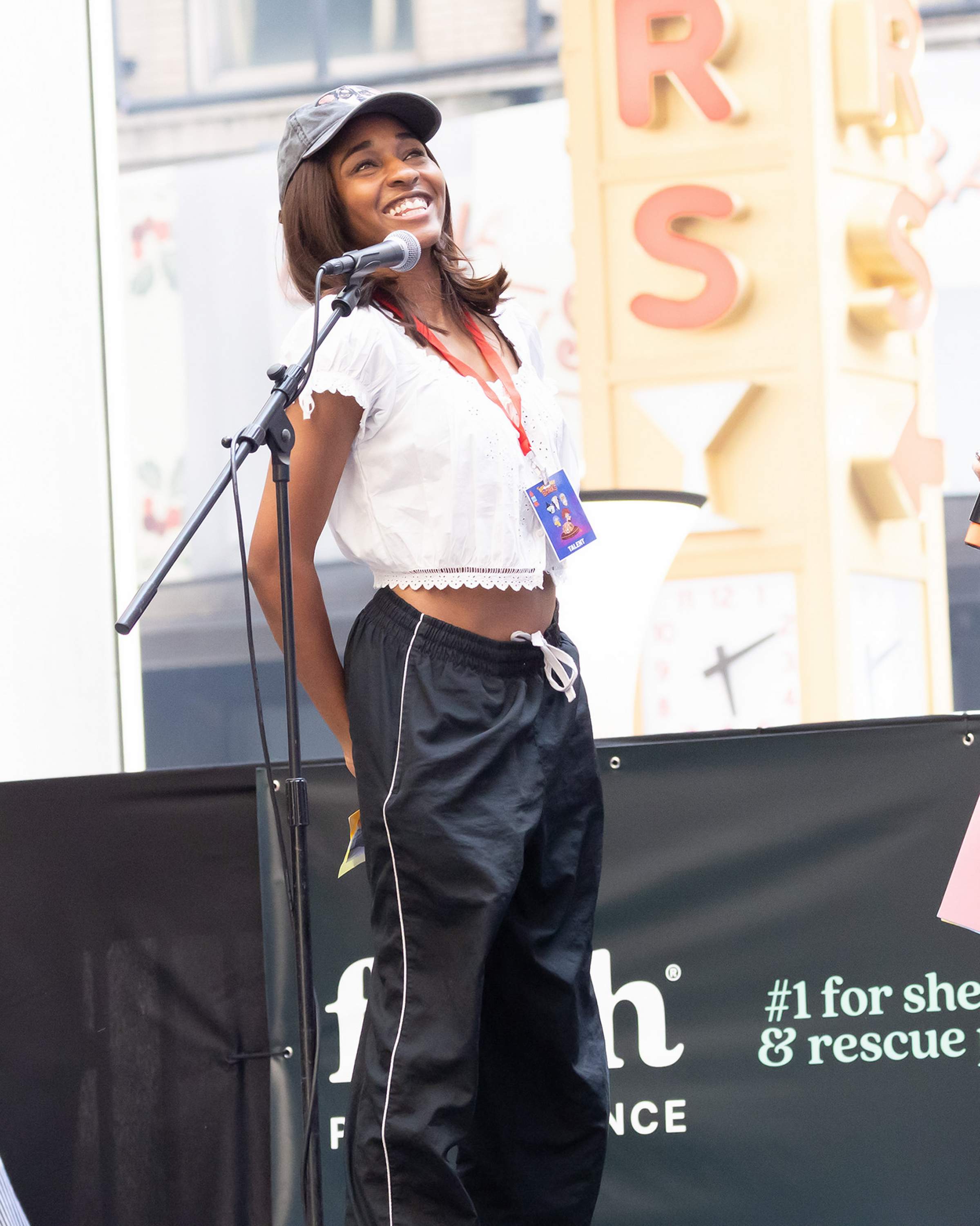 28thbroadwaybarks001.jpg 28thbroadwaybarks001.jpg